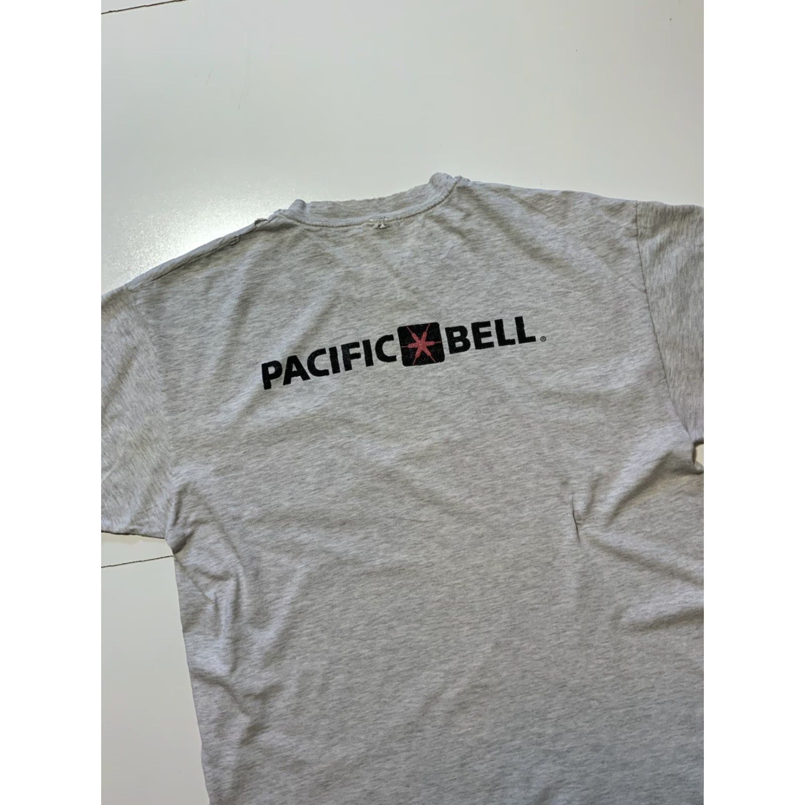 Hanes Vintage Pacific Bell Telecommunications Telephone Electrical Graphic T-Shirt XL Men Gray Hanes XL Size US XL / EU 56 / 4 - 5 Thumbnail