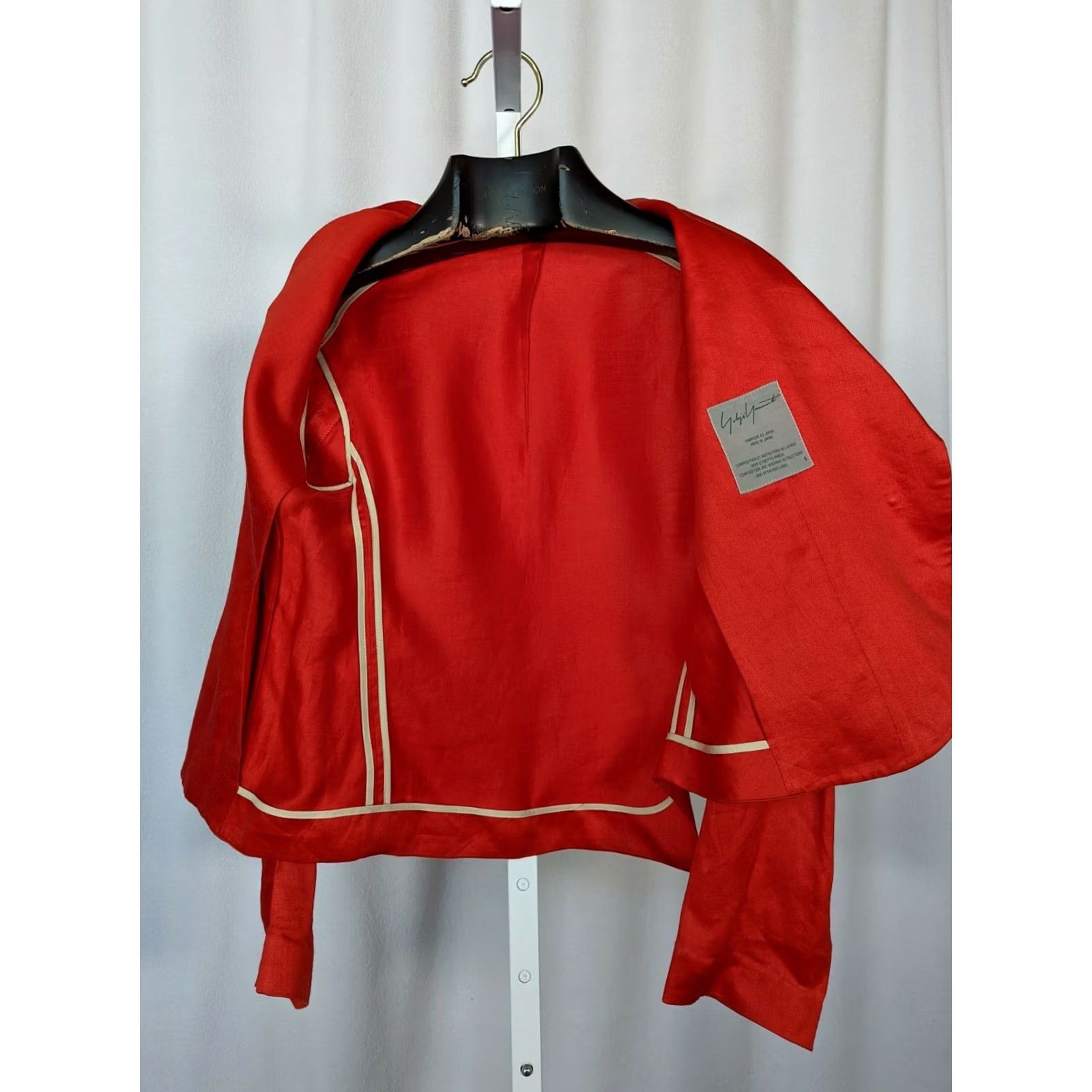Yohji Yamamoto Yohji Yamamoto Blazer Jacket Red Cropped Silk Asymmetric Size 1 Japan Women Size XS / US 0-2 / IT 36-38 - 4 Thumbnail