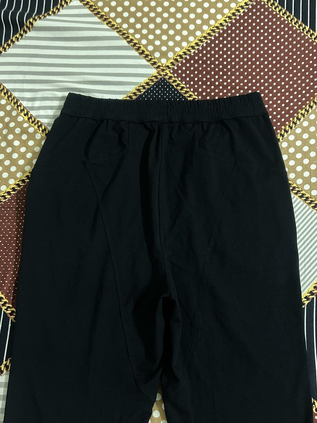 Helmut Lang HELMUT LANG BLACK SWEATSHORT Size 28" / US 6 / IT 42 - 15 Thumbnail