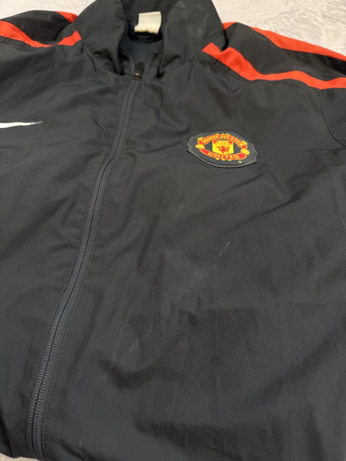 Nike × Vintage NIKE MANCHESTER UNITED VINTAGE BASIC LOGO BAGGY LIGHT JACKET Size US XL / EU 56 / 4 - 8 Thumbnail