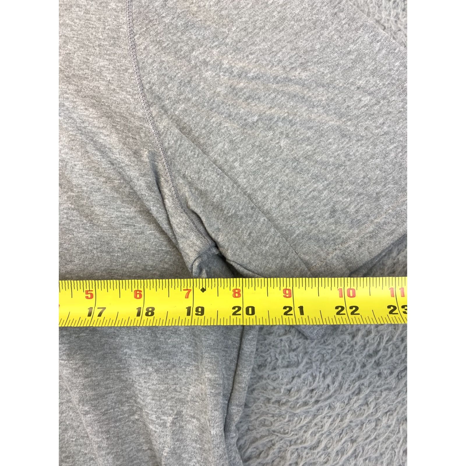 Under Armour Under Armour Tee Shirt Men M Short Sleeve Gym Workout Sport Fitness Athletic Lightweight Jersey Gray /76-28 Size US M / EU 48-50 / 2 - 4 Thumbnail