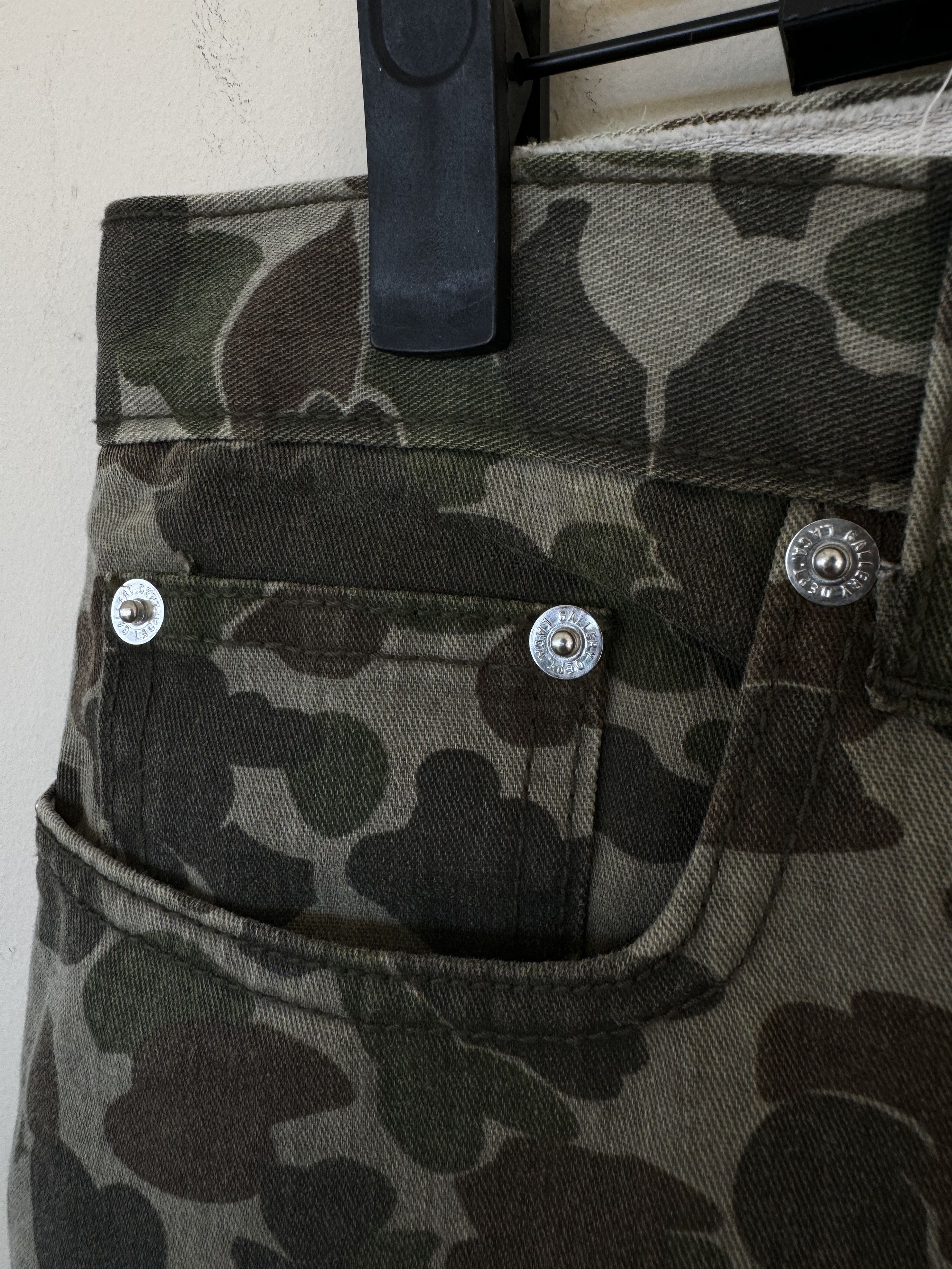 Gallery Dept. Gaallery Dept Camo Pants Size US 31 - 5 Thumbnail