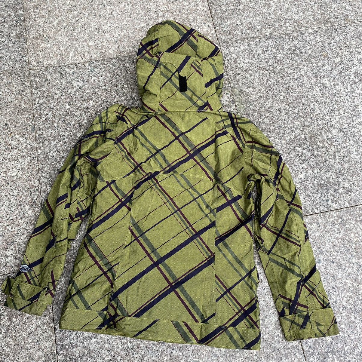 Columbia ski/snowboard jacket