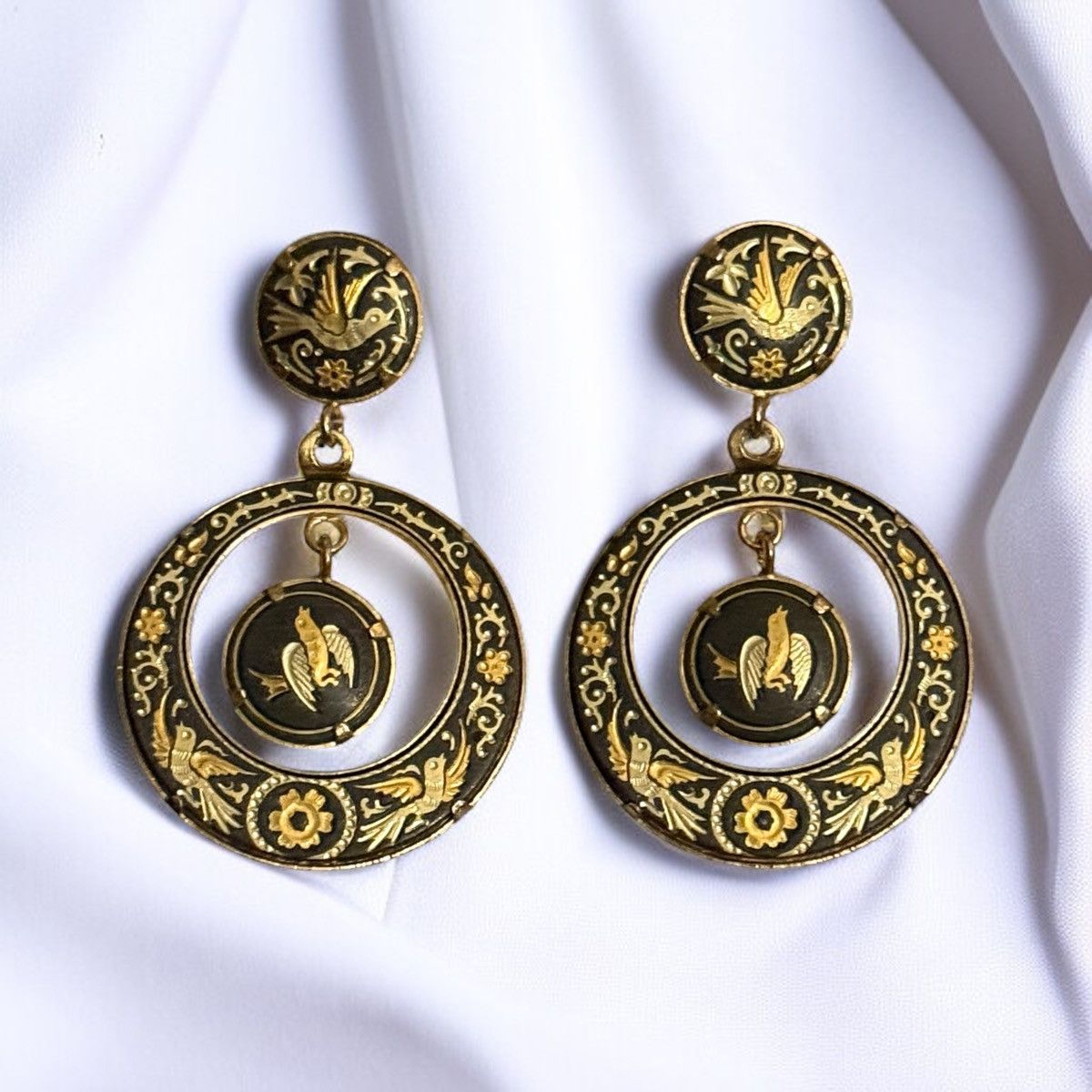 Vintage Vintage Spanish damascene dangle hoop earrings Size ONE SIZE - 1 Thumbnail
