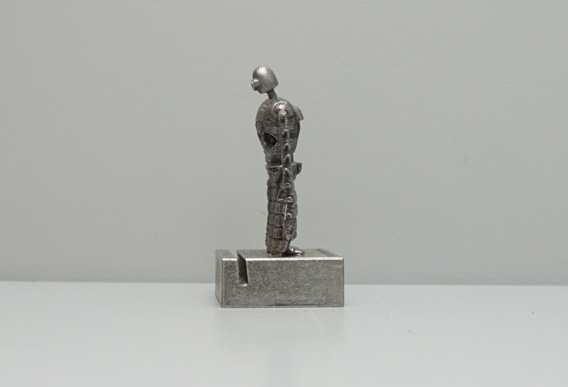 Designer 2001 Castle in the Sky Robot Card stand Size ONE SIZE - 5 Thumbnail