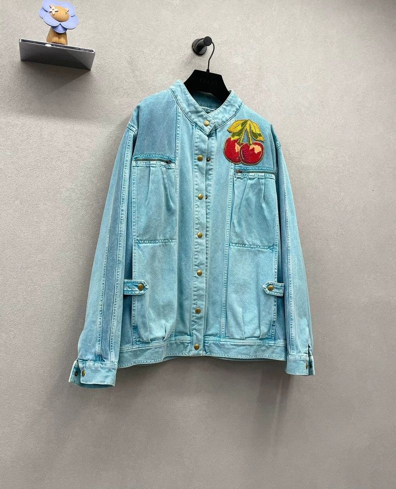 Gucci Gucci Size 38 Cherry embroidered mint blue denim jacket 250 Size US XS / EU 42 / 0 - 3 Thumbnail