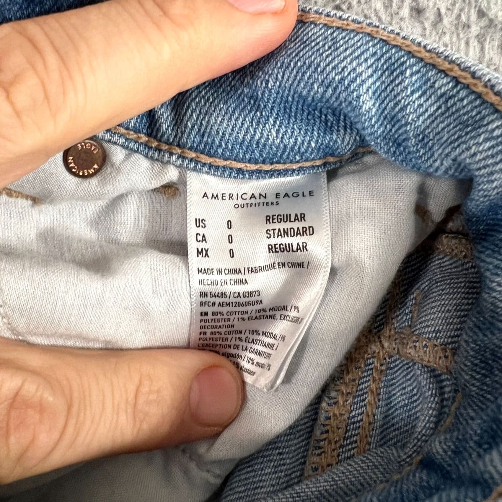 American Eagle Outfitters VINTAGE American Eagle Jeans Womens 0 Blue Denim Mom Straight High Rise Stretch Size 25" / US 0 / IT 36 - 7 Thumbnail