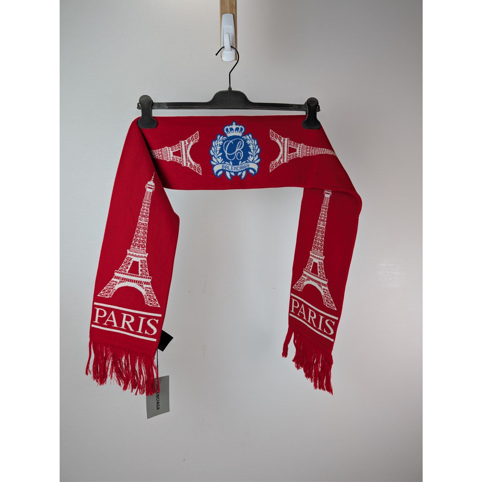 Balenciaga o1rshd1 Size: OS / Q:2 / Football Scarf in Red/White Size ONE SIZE - 1 Thumbnail