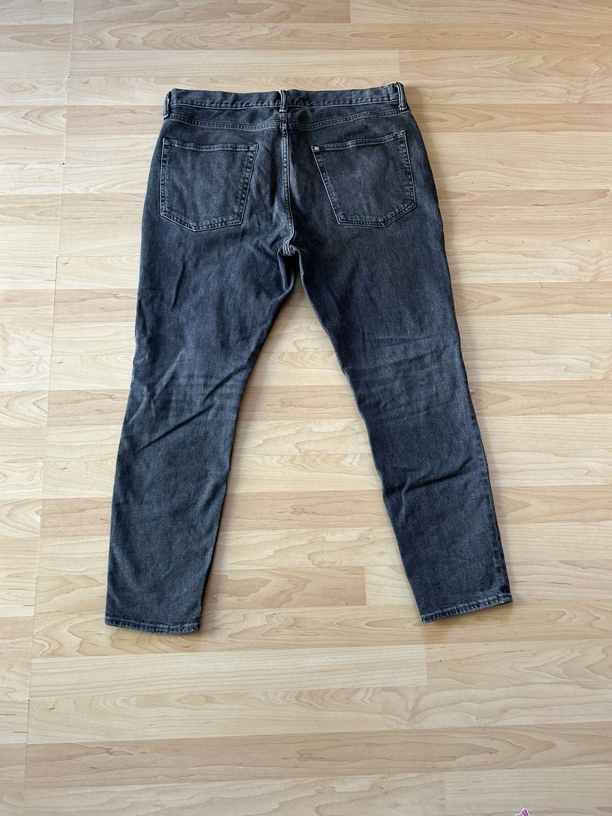 H&M H&M Gray Stone Washed Cropped Slim Fit Jeans Size US 36 / EU 52 - 3 Thumbnail
