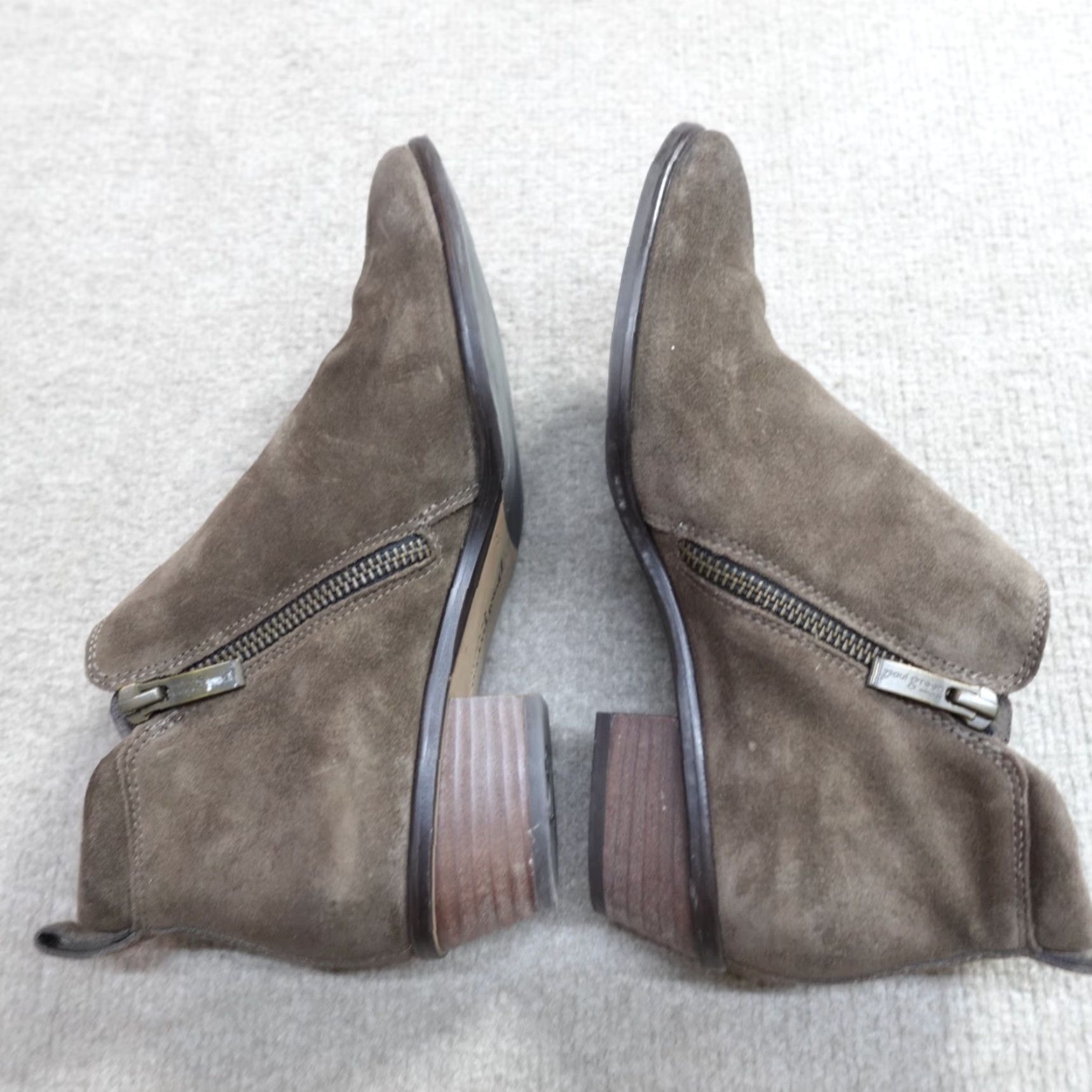 Vintage VINTAGE Paul Green Women's Boots 7 Brown Nubuck Side Zips Leather Lining Leather Insole 1-1.9in Heel Block Ankle Zip Austria Boots Women Size US 7 / IT 37 - 5 Thumbnail