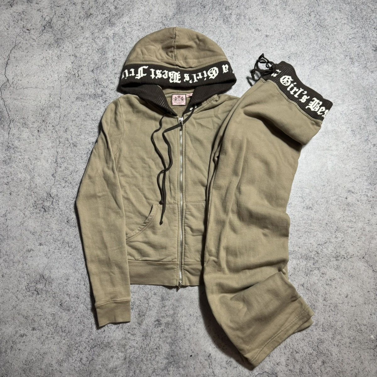 Juicy Couture Rare Juicy Couture USA Vintage Sport Suit Hoodie And Pants Size M / US 6-8 / IT 42-44 - 1 Thumbnail