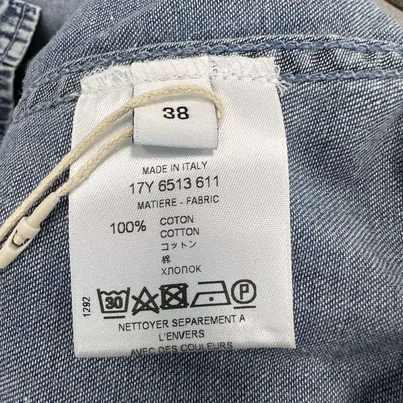 Givenchy Givenchy Size38 Pearl Buttoned Five-Star Denim Jacket Size US M / EU 48-50 / 2 - 3 Thumbnail