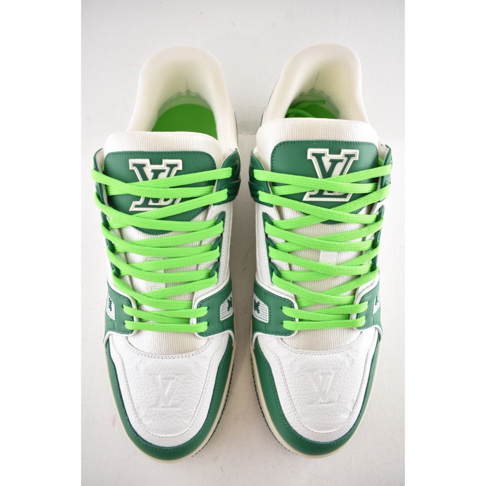 Louis Vuitton Louis Vuitton Green White Empreinte Leather Low Top Size US 10 / EU 43 - 11 Thumbnail