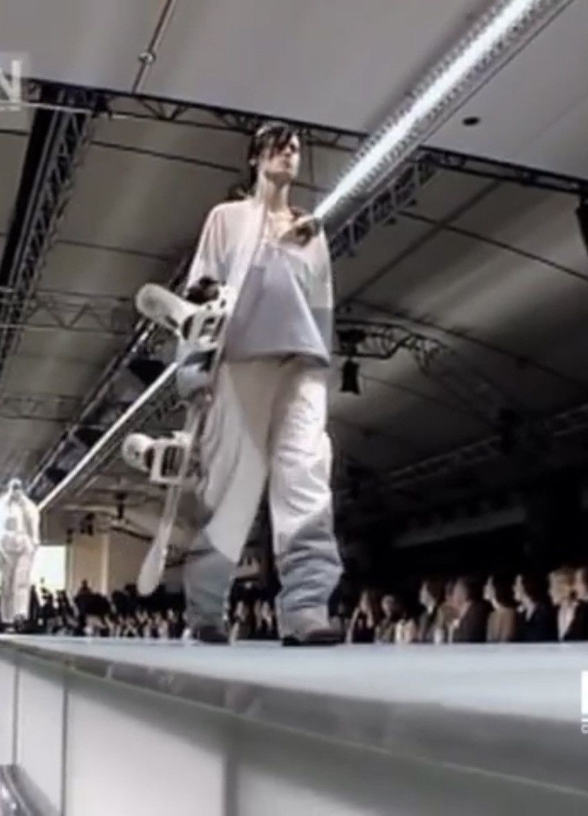 Chanel ARCHIVE RUNWAY A/W 2001 ANORAK BY KARL LAGERFELD Size US S / EU 44-46 / 1 - 3 Thumbnail