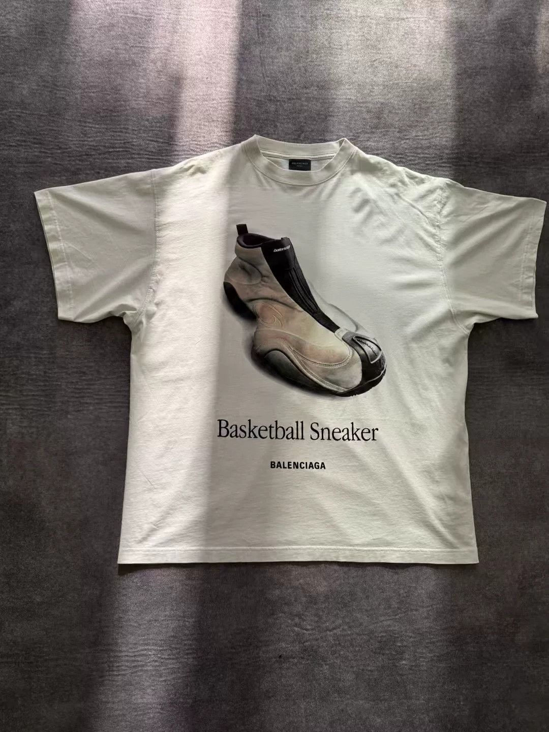Balenciaga Balenciaga Basketball Sneaker Logo Tee Size US M / EU 48-50 / 2 - 1 Thumbnail