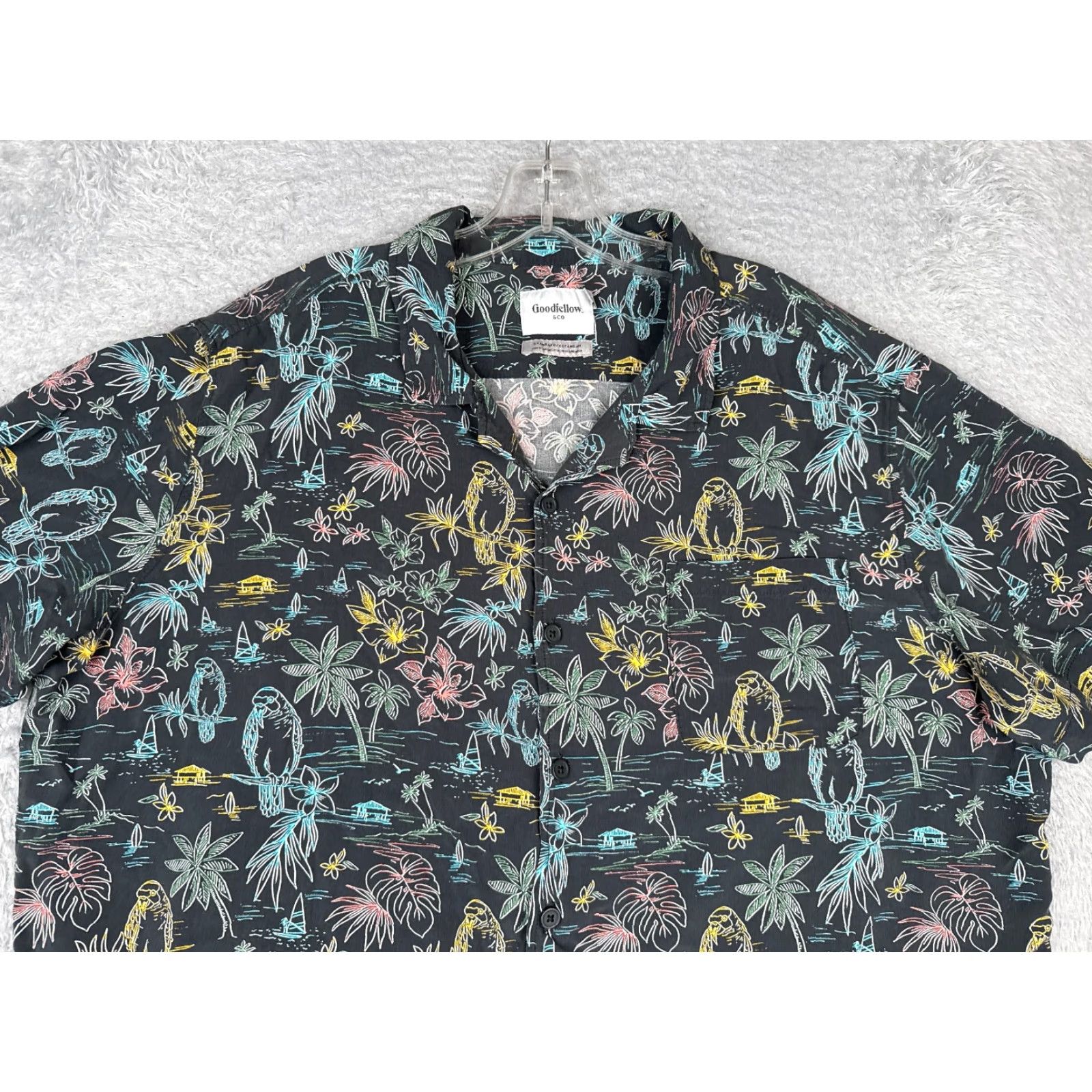Vintage Goodfellow & Co Shirt Men 2XL XXL Black Macaws AOP Hawaiian Button Up 100% Rayon Size US XXL / EU 58 / 5 - 4 Thumbnail