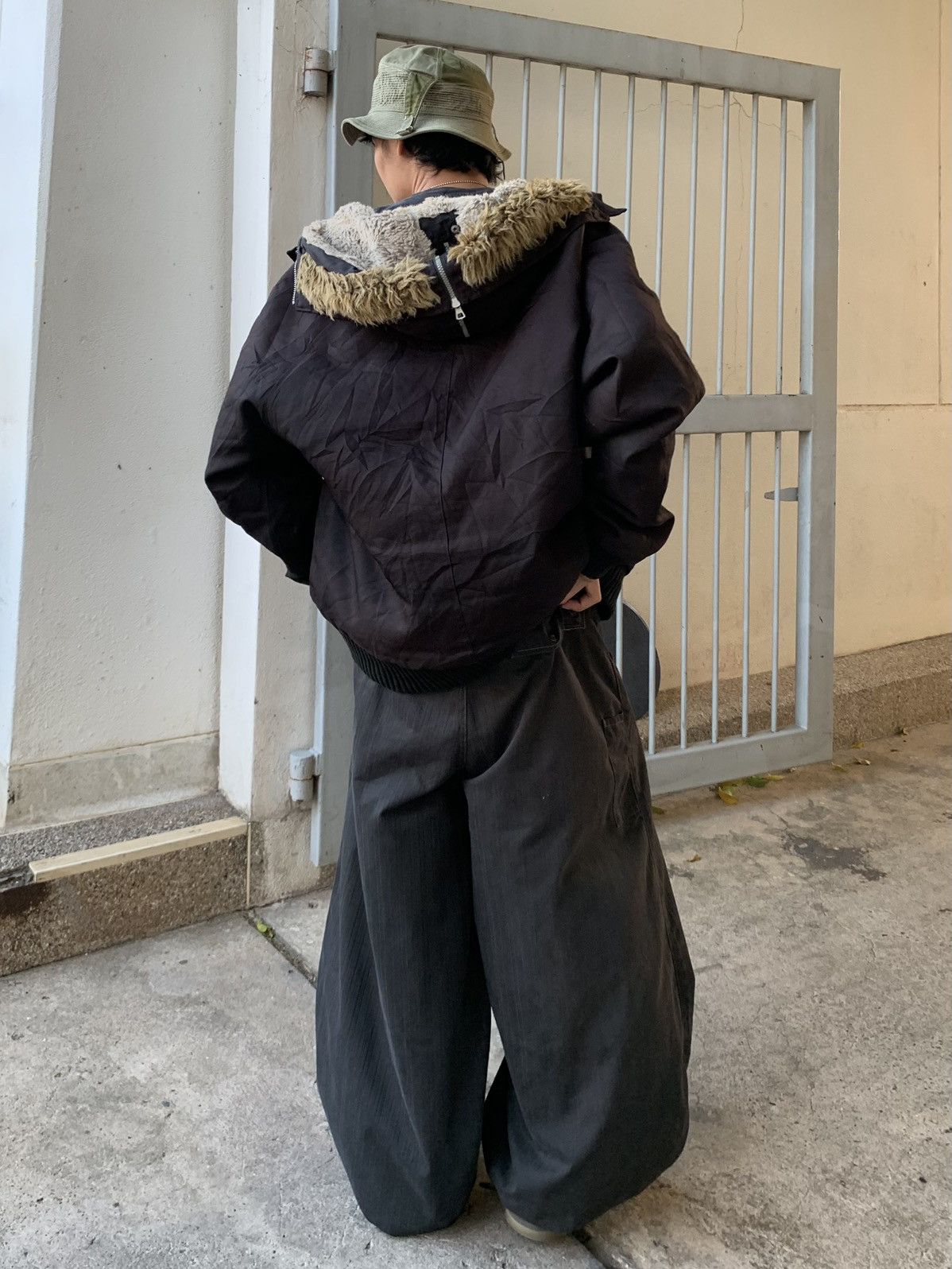 If Six Was Nine Vintage Distressed Wool Rich Fur Hoodie Jacket Size US L / EU 52-54 / 3 - 1 Thumbnail