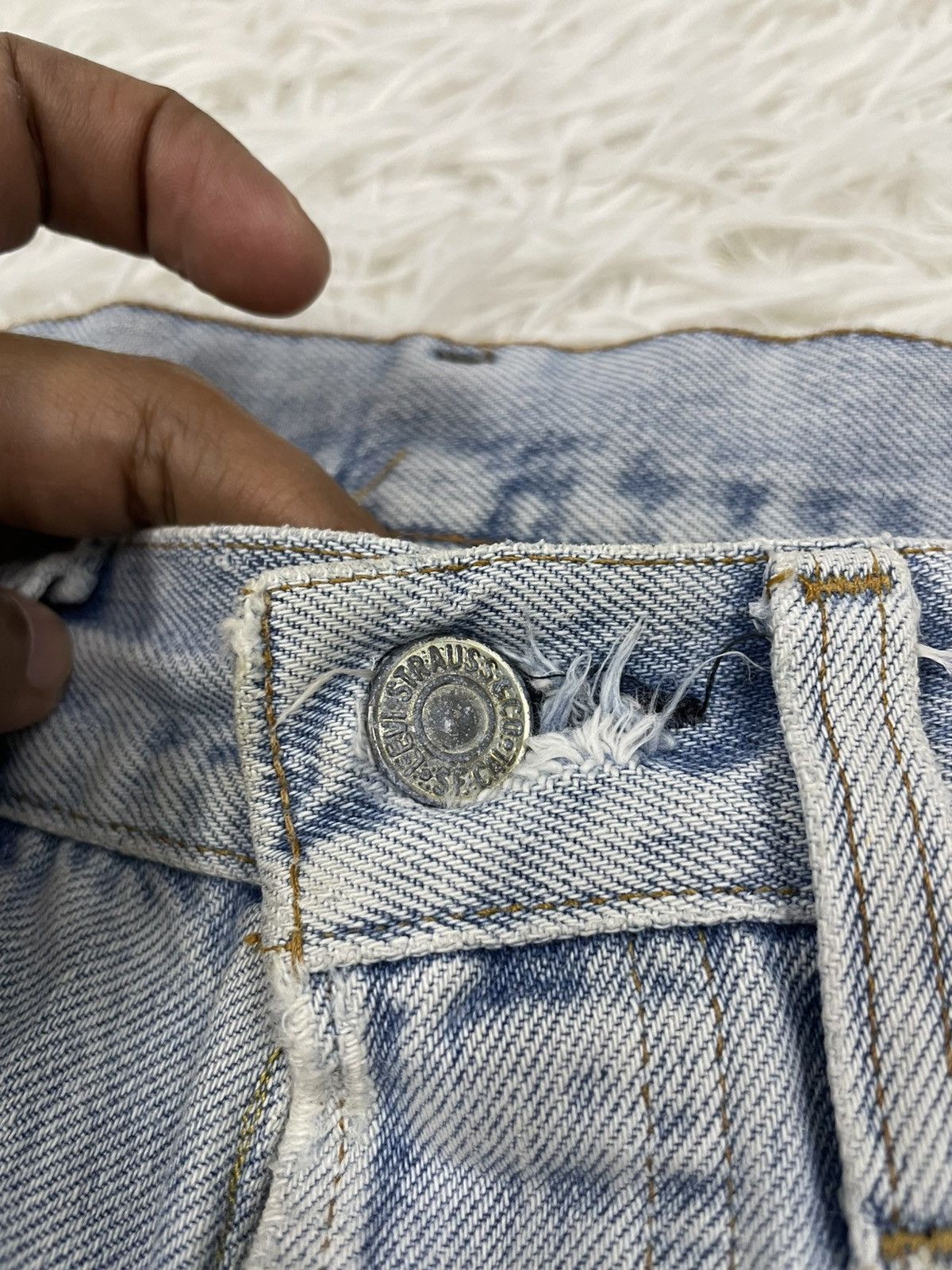 Levi's Vintage Levis 501 Denim Selfedge Pants Button No 524 Size US 28 / EU 44 - 6 Thumbnail
