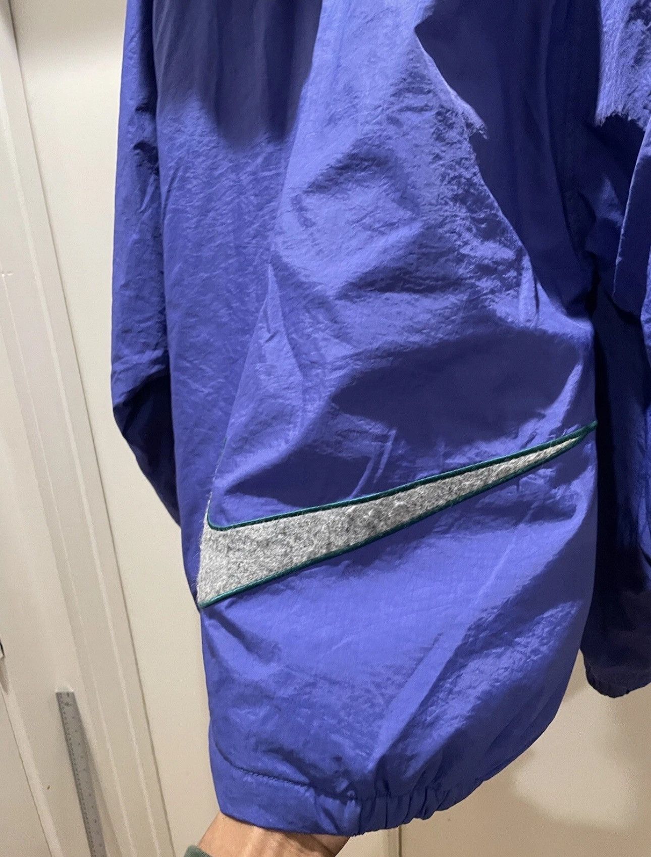 Nike VTG 90s Nike Jacket Size XL Swoosh purple green Hooded Size US XL / EU 56 / 4 - 9 Thumbnail