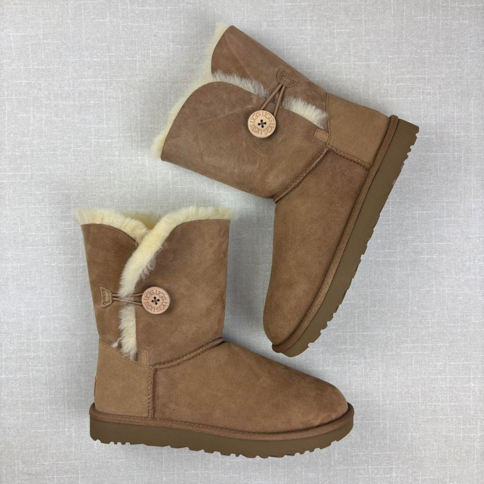 Ugg 🌰 2023 UGG Bailey Button II “Chestnut” 10W Size US 10 / IT 40 - 2 Thumbnail