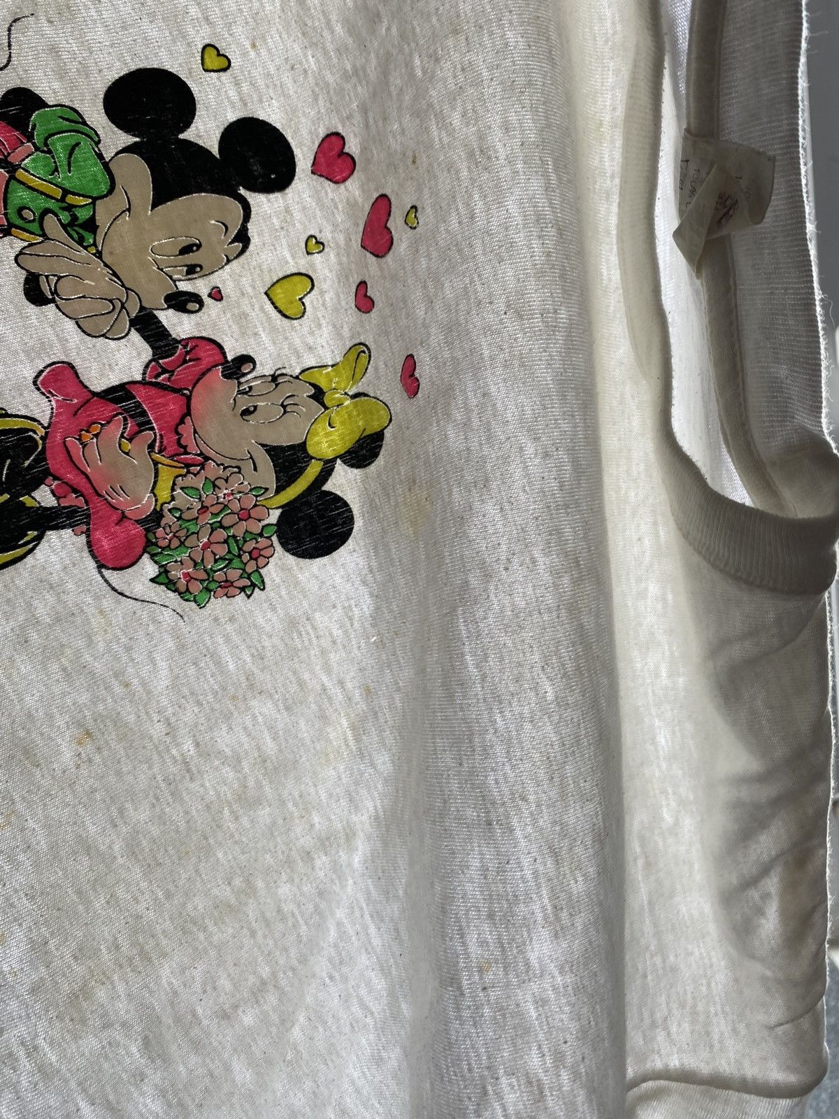 Other 🔥Vntg Disney Mickey and Minnie mouse love tee Size US M / EU 48-50 / 2 - 9 Thumbnail