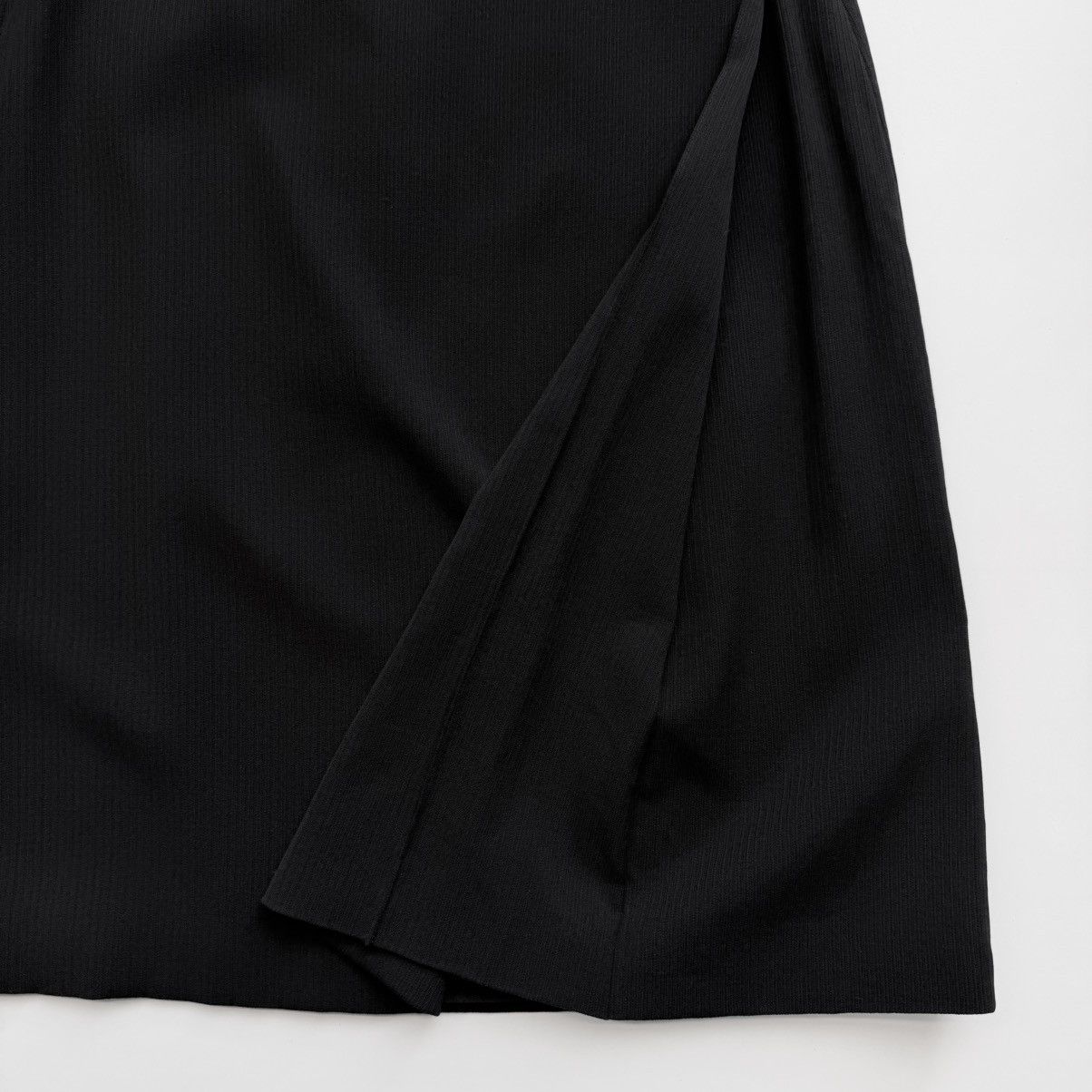 Giorgio Armani 1990s Giorgio Armani Side Fold Pencil Skirt Size 26" / US 2 / IT 38 - 7 Thumbnail