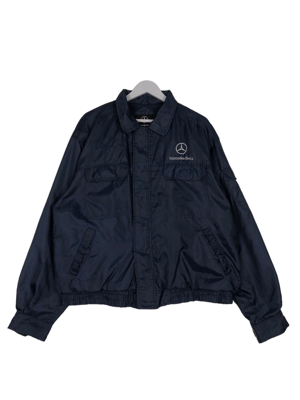 Mercedes-Benz Windbreaker outlet