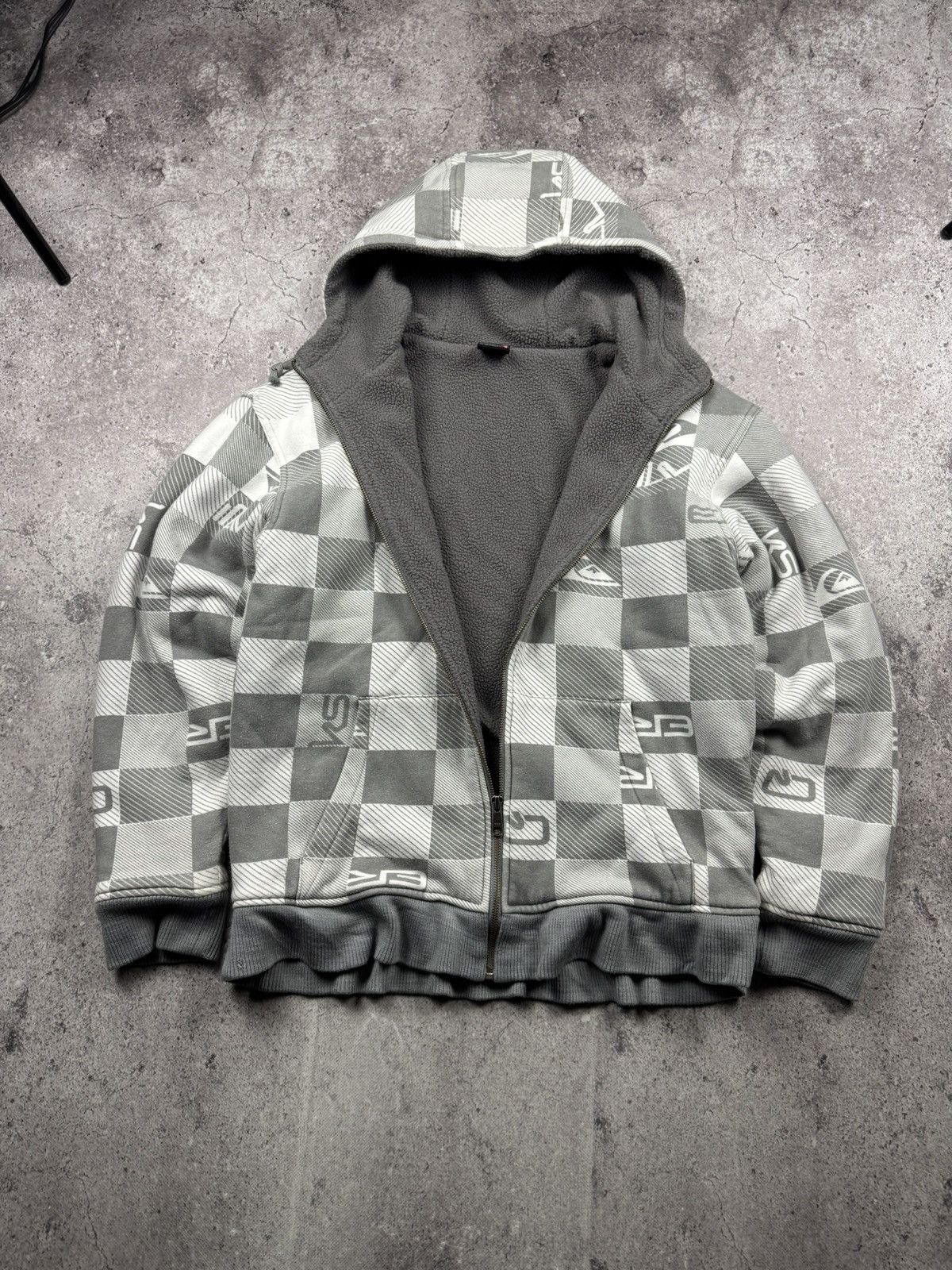 Quiksilver Vintage Y2K Sherpa fur lined Quiksilver zip up hoodie surfer Size US L / EU 52-54 / 3 - 2 Thumbnail