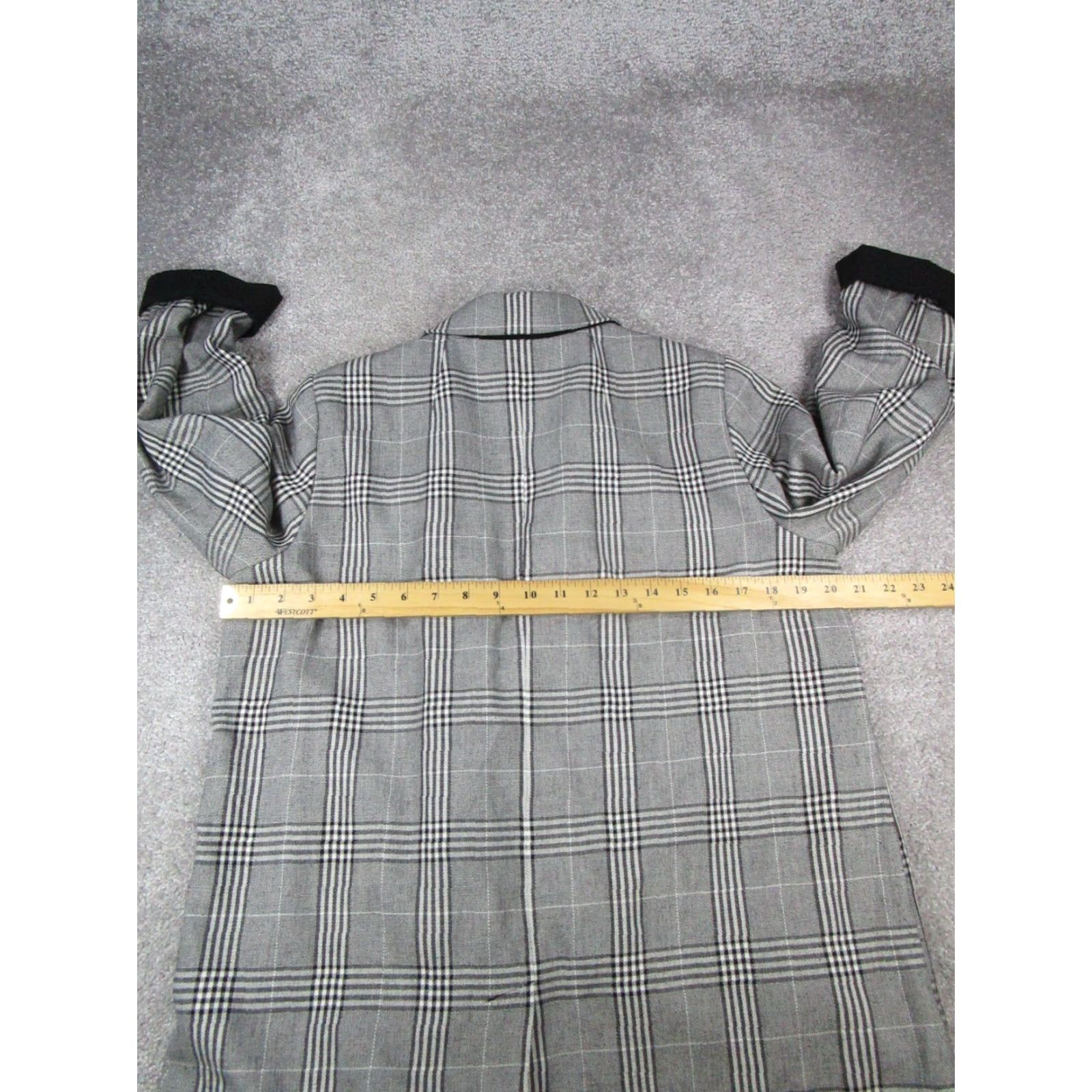 Madewell Madewell Coat Womens Medium Gray Black Plaid Pea Coat Long Sleeve Button Mid-Length Polyester Lining Regular Size M Jacket/Coat Category: Coat Size M / US 6-8 / IT 42-44 - 5 Thumbnail