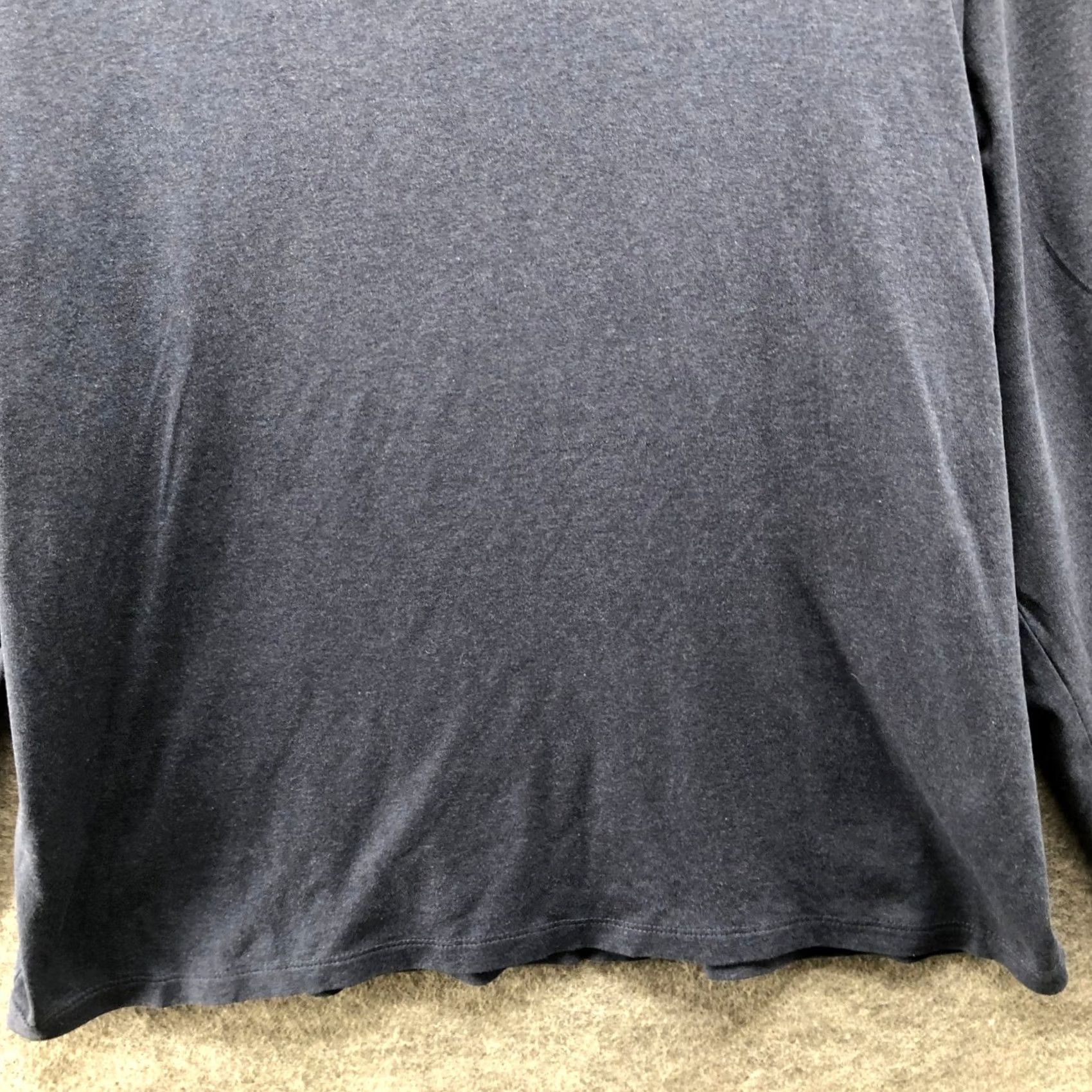 Banana Republic Banana Republic Luxe Touch Performance Long Sleeve T-Shirt Mens XL Navy Blue Size US XL / EU 56 / 4 - 4 Thumbnail
