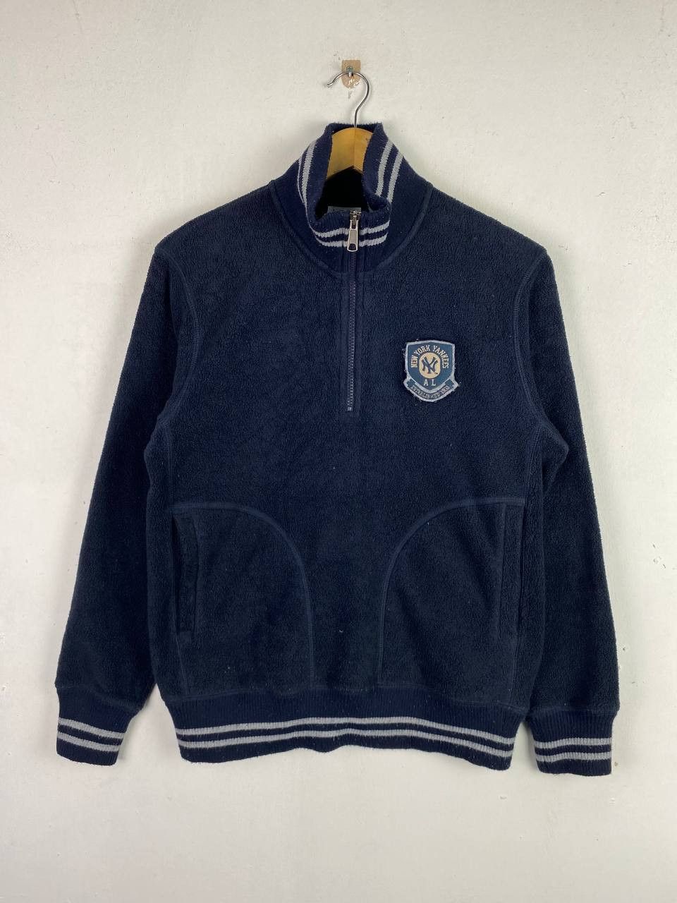 image of Avant Garde x Mlb Uniqlo X Mlb Yankees Half Zipper Fleece Jacket Nice Design in Dark Blue (Size Med