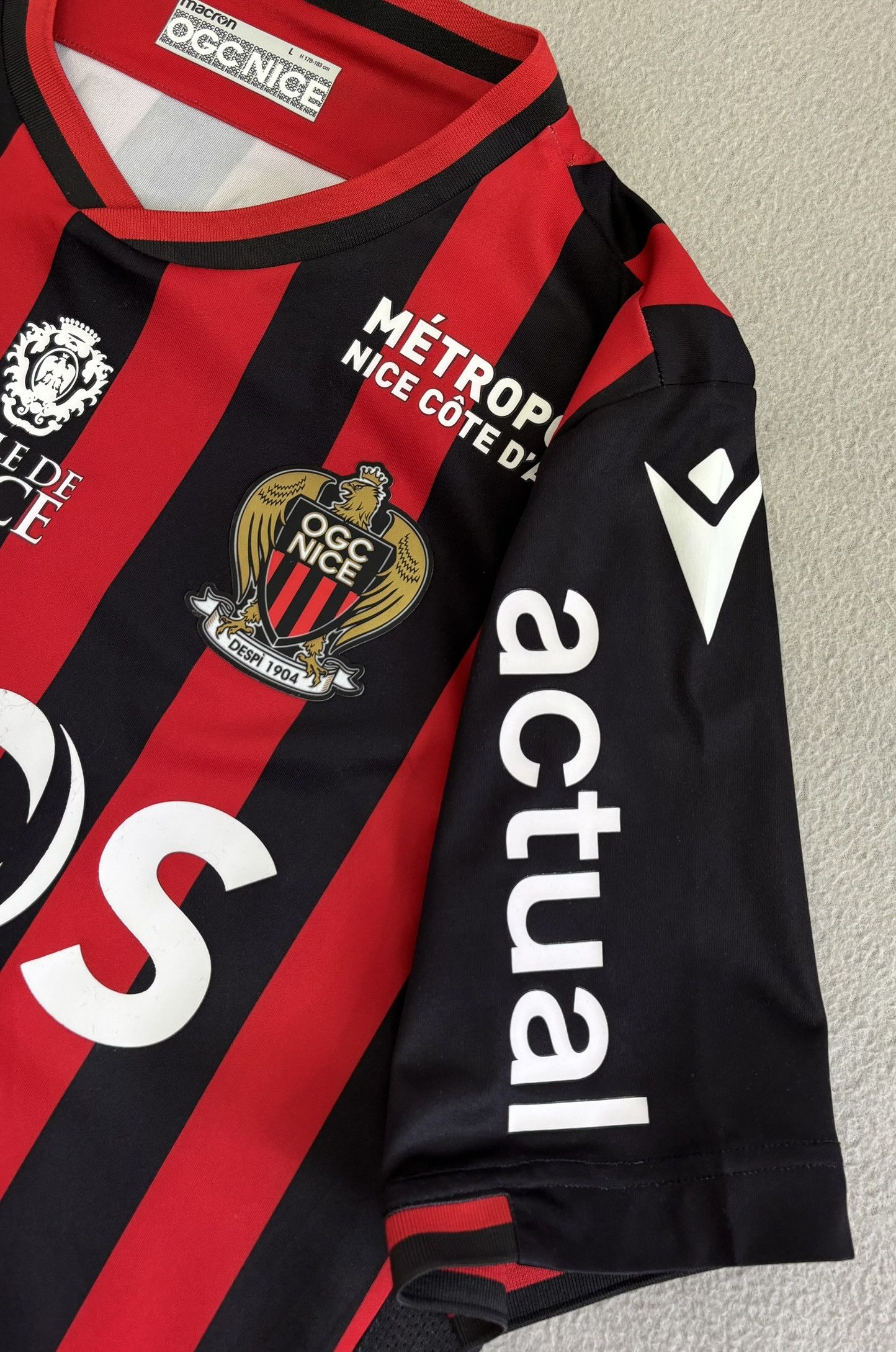 Macron OGC Nice 2019/2020 Durmisi #27 Macron Football Jersey Size L Size US L / EU 52-54 / 3 - 9 Thumbnail