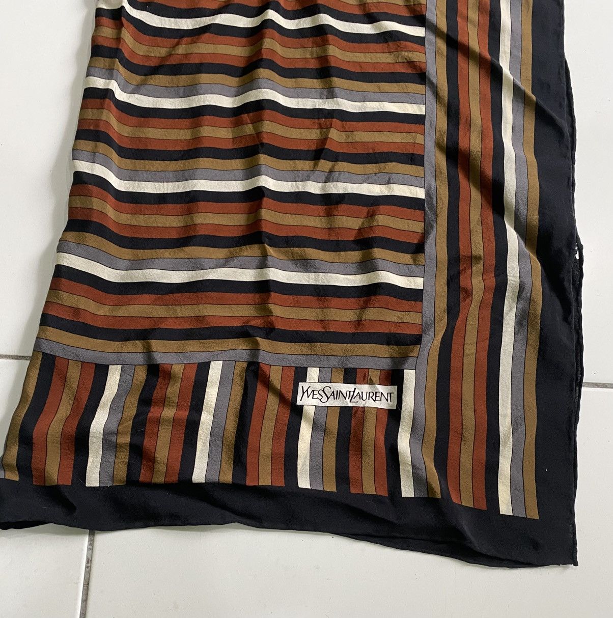 Yves Saint Laurent Yves Saint Laurent scarf Size ONE SIZE - 1 Thumbnail