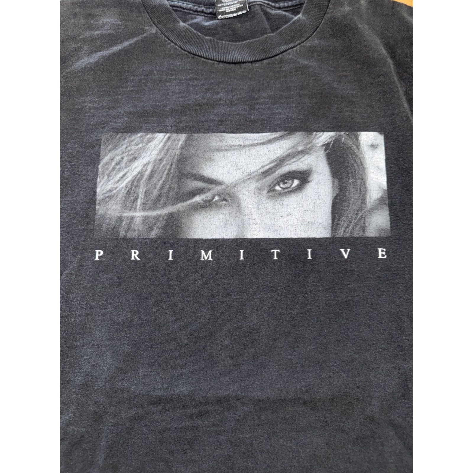 Primitive Primitive Woman Photograph Box Logo T-Shirt Black Medium 19x27 Size US M / EU 48-50 / 2 - 2 Thumbnail