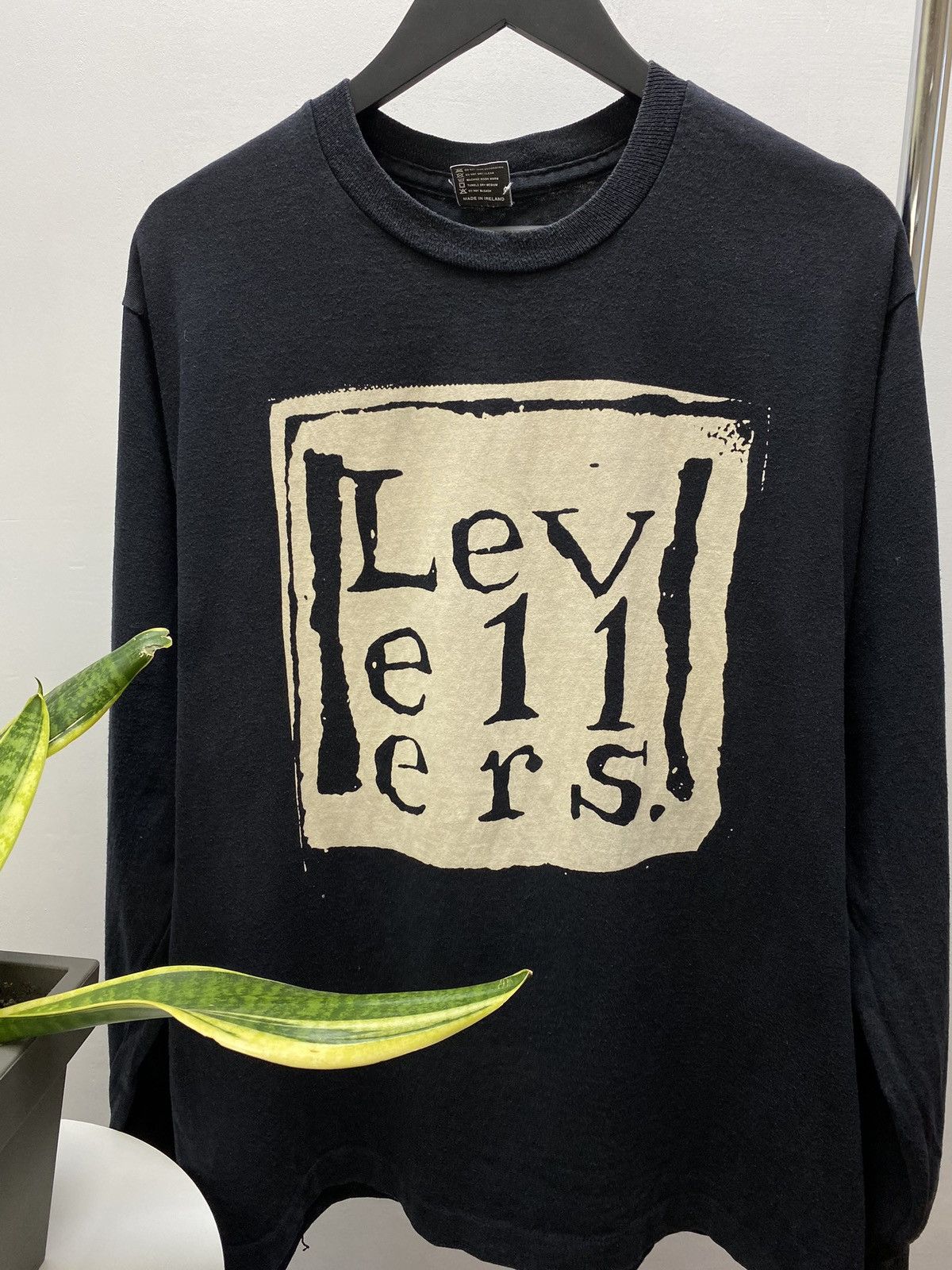 Band Tees Vintage 90's Levellers Black Long Sleeve Shirt Band Tees Men Size US XL / EU 56 / 4 - 8 Thumbnail