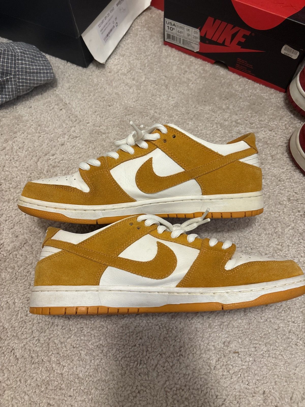 Nike Nike SB Dunk Circuit Orange Size US 10.5 / EU 43-44 - 2 Thumbnail
