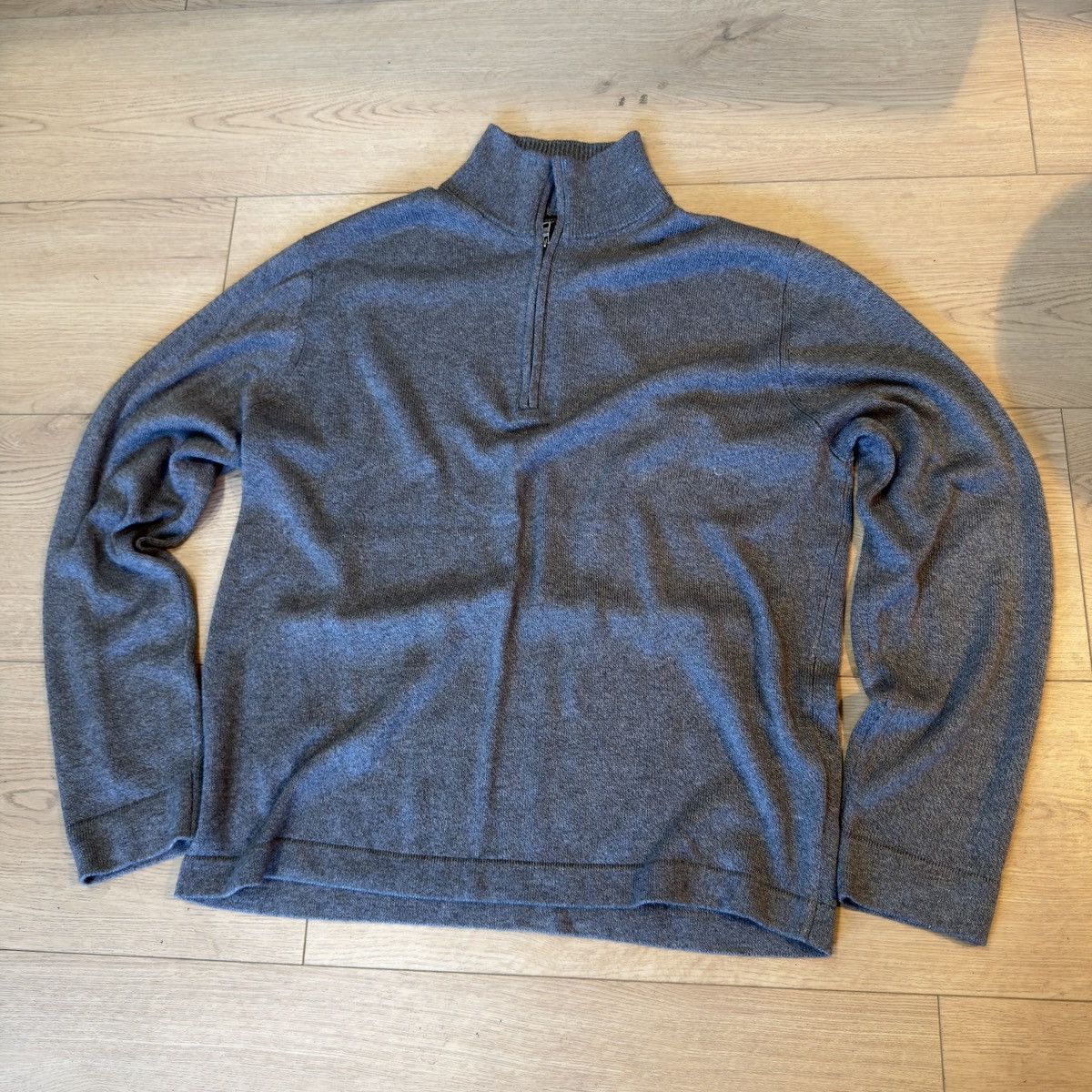 Banana Republic 2007 Spring 85% silk 15% cashmere quarter zip Size US XL / EU 56 / 4 - 1 Thumbnail