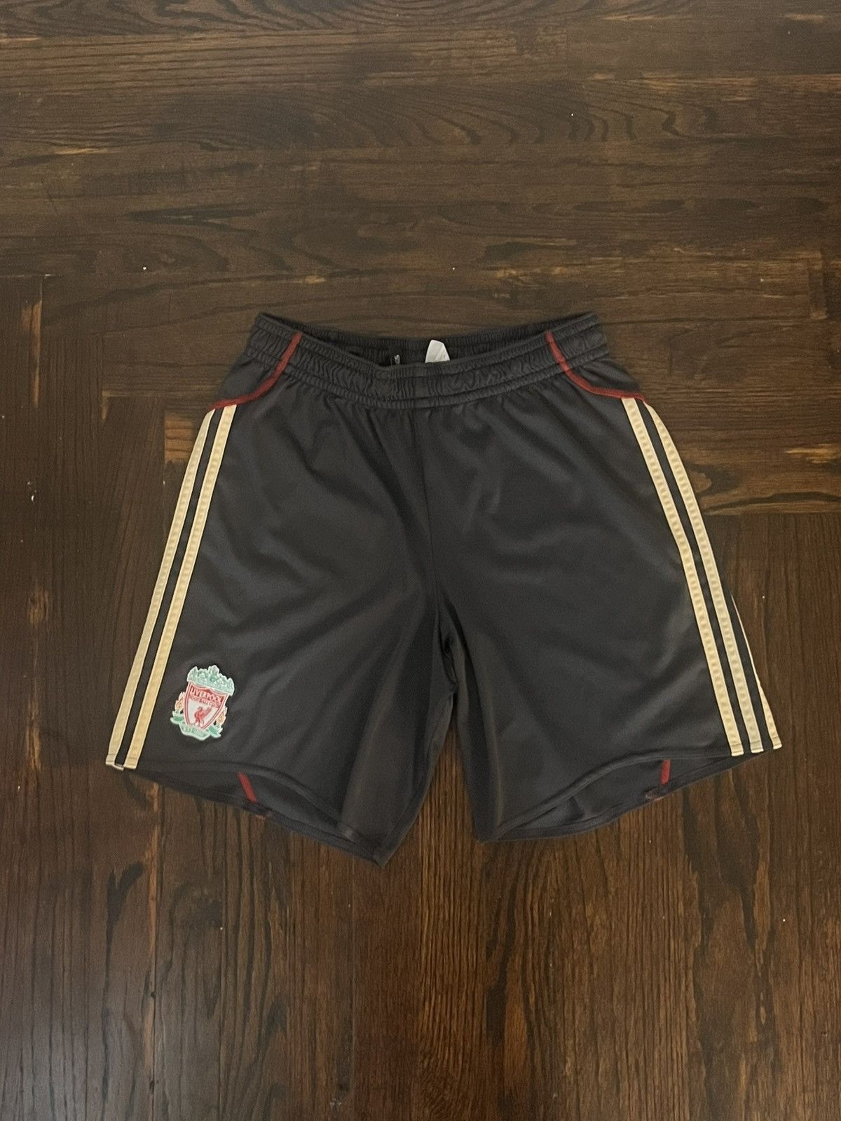 Adidas Liverpool Away Shorts 09/10 Size US 34 / EU 50 - 2 Thumbnail