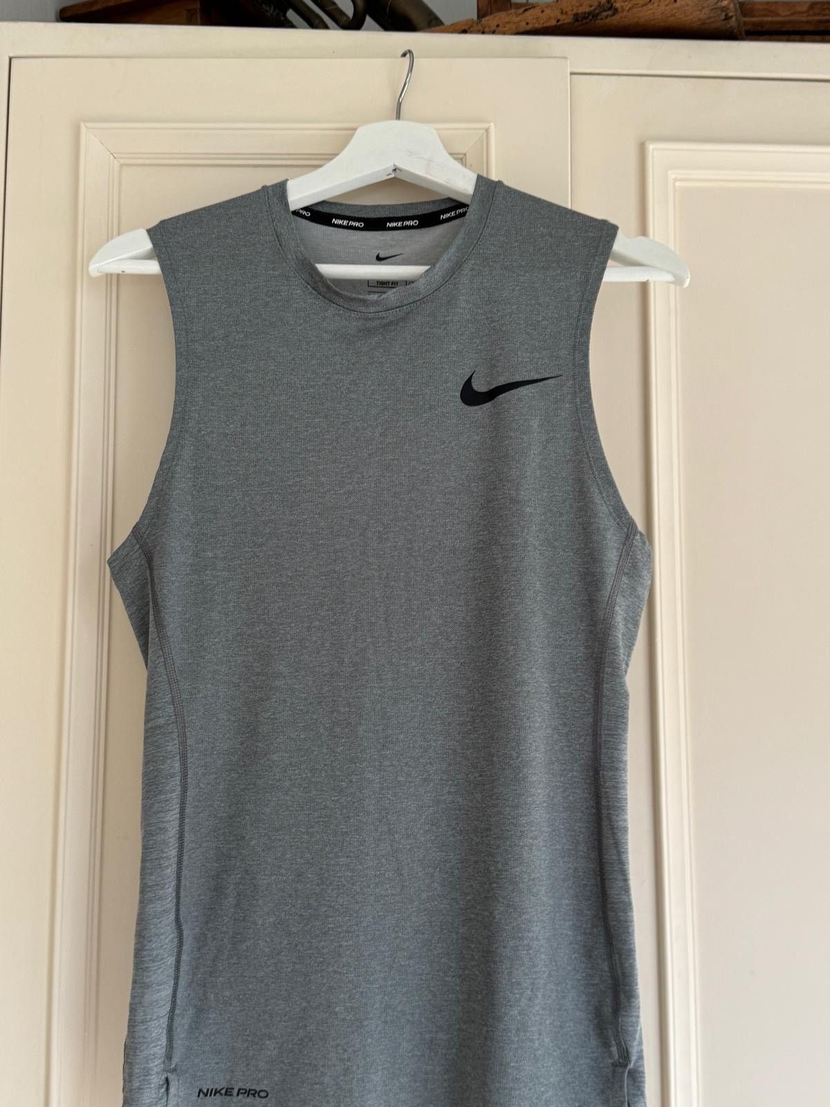 Nike Nike compression tank top Size US S / EU 44-46 / 1 - 1 Preview