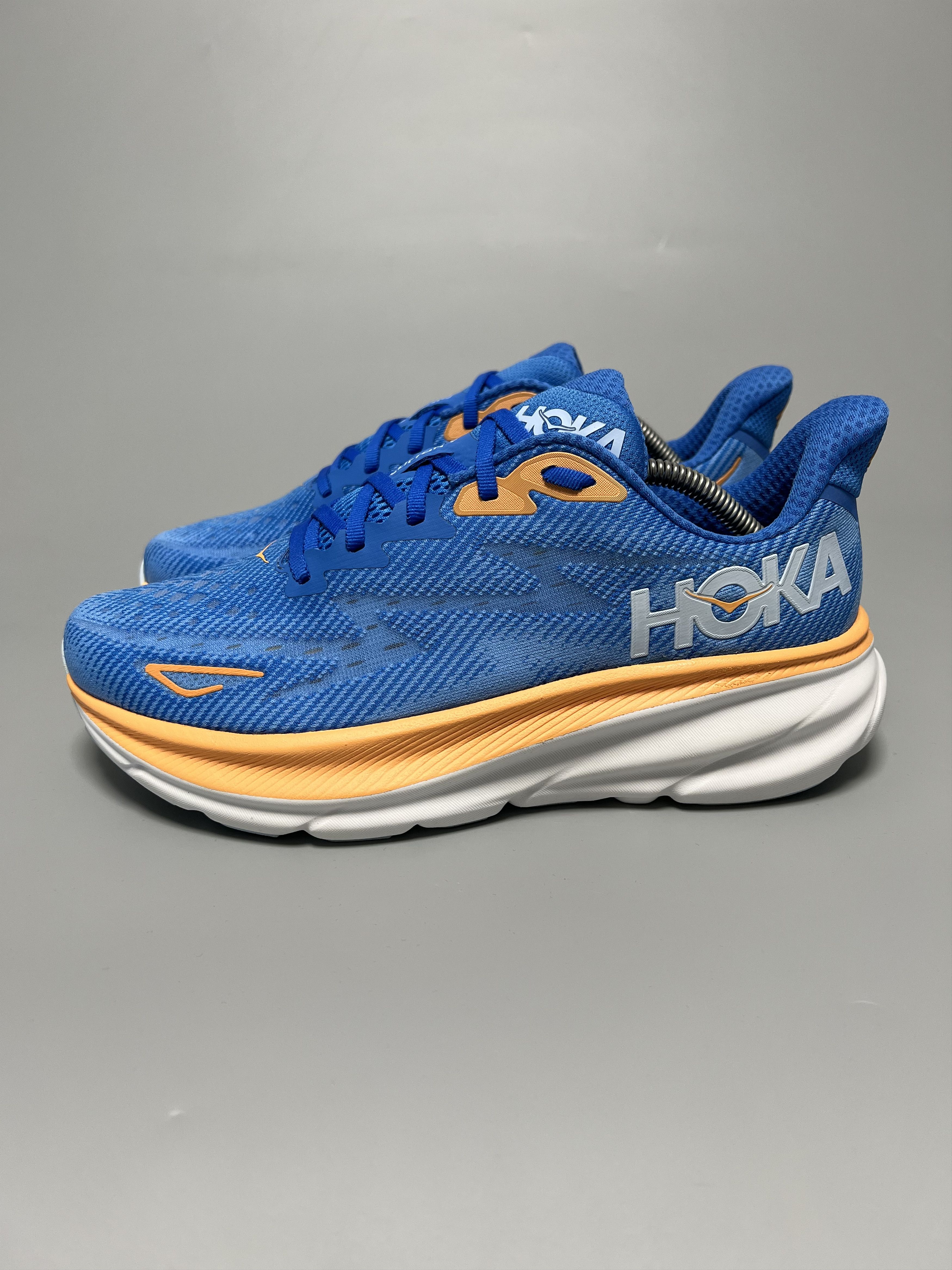 Hoka 9D Hoka One One Clifton 9 Running Shoes Walking Gym Size US 9 / EU 42 - 2 Thumbnail