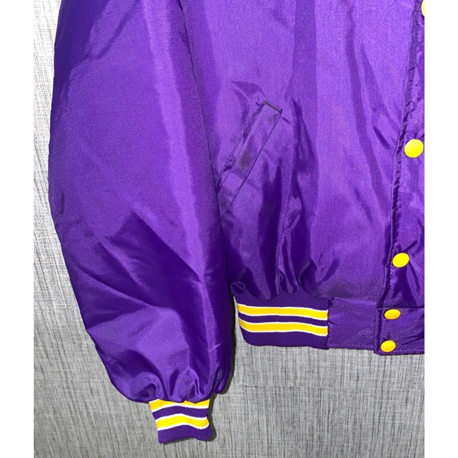 Vintage VINTAGE Howe Jacket Mens Purple/Yellow Quilt Lined Snap Button XL Yellow Regular Nylon Coat Size US XL / EU 56 / 4 - 6 Thumbnail