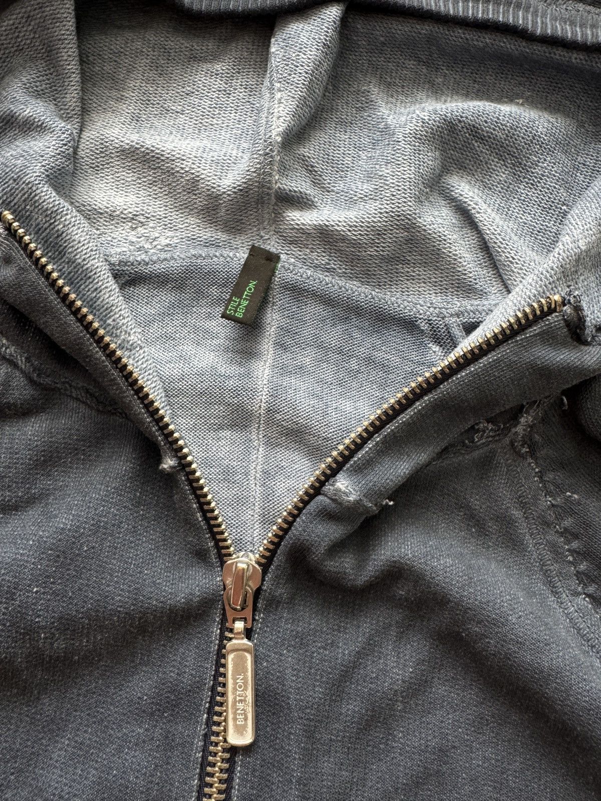 Benetton Benetton Avangard Distressed Zip Hoodie size L Size US L / EU 52-54 / 3 - 5 Thumbnail
