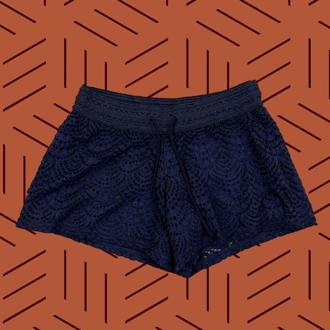 Lilly Pulitzer Lilly Pulitzer Shorts Womens XS Extra Small 4" Claudette Blue Lined Crochet Preppy Tropical Garden Party Size 26" / US 2 / IT 38 - 1 Thumbnail