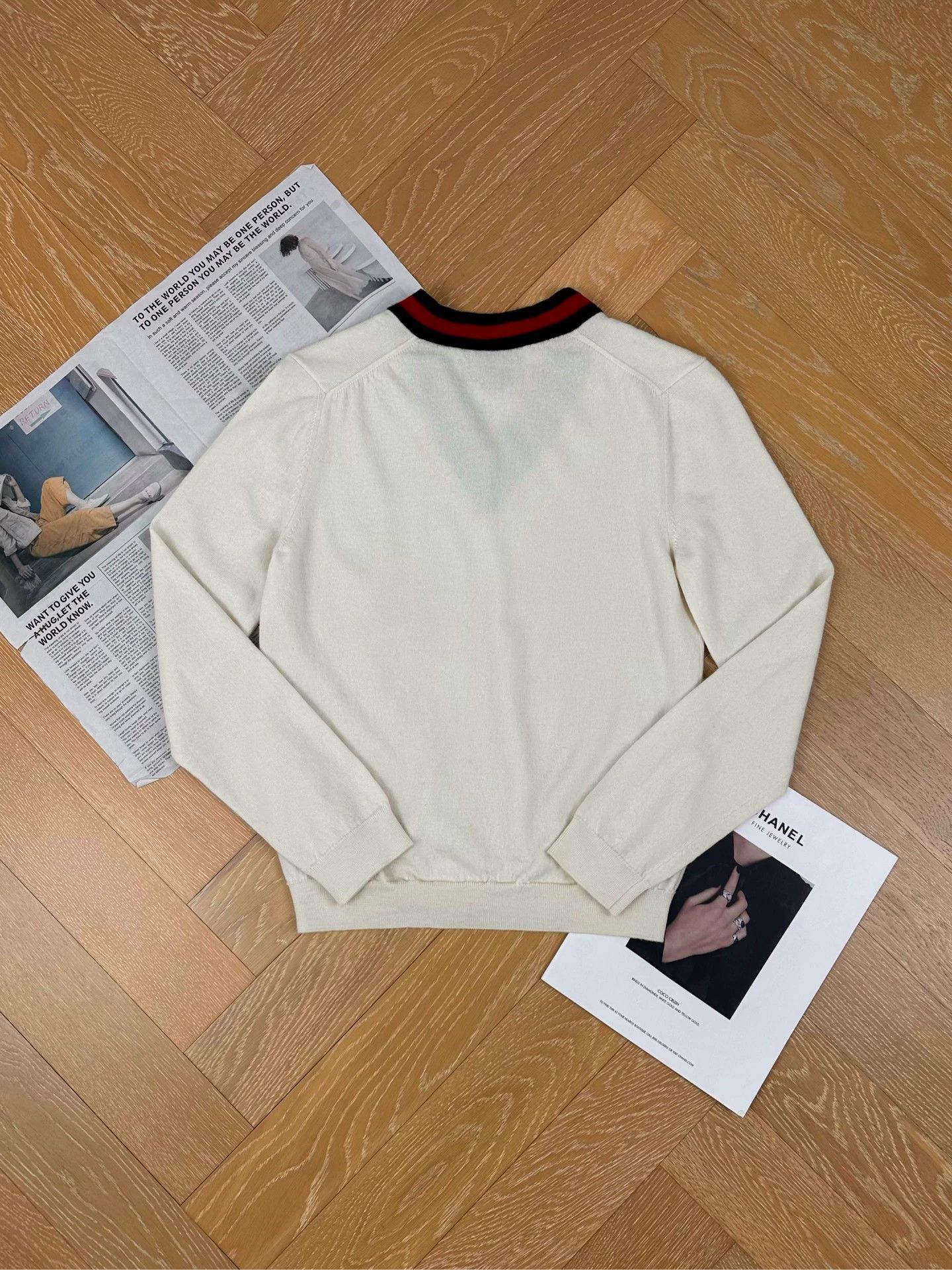 Gucci GUCCI women's V-neck long-sleeve striped ivory knit sweater Size M / US 6-8 / IT 42-44 - 2 Thumbnail