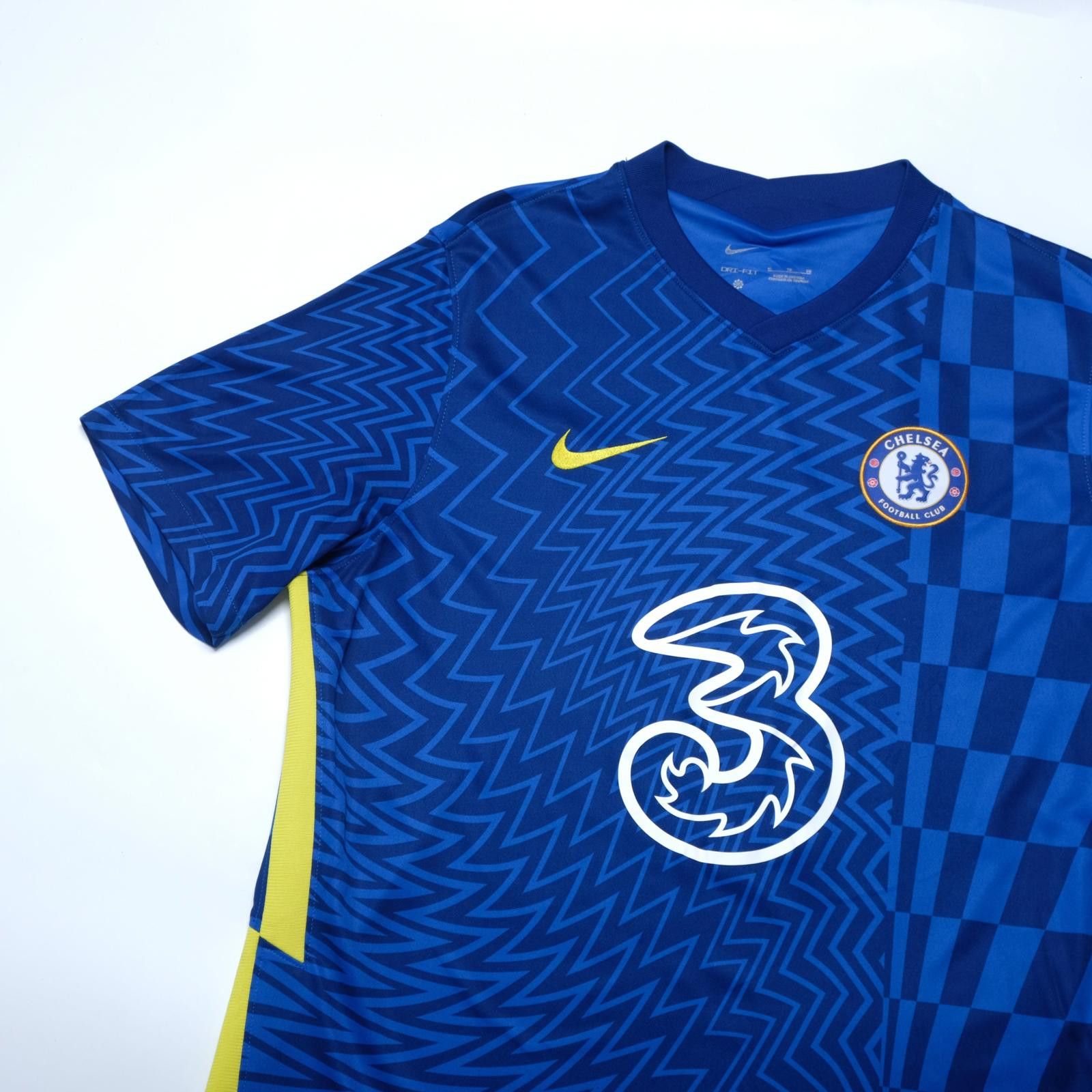 Umbro 2021/22 Chelsea Home Shirt Nike Mount (L) Size US L / EU 52-54 / 3 - 3 Thumbnail