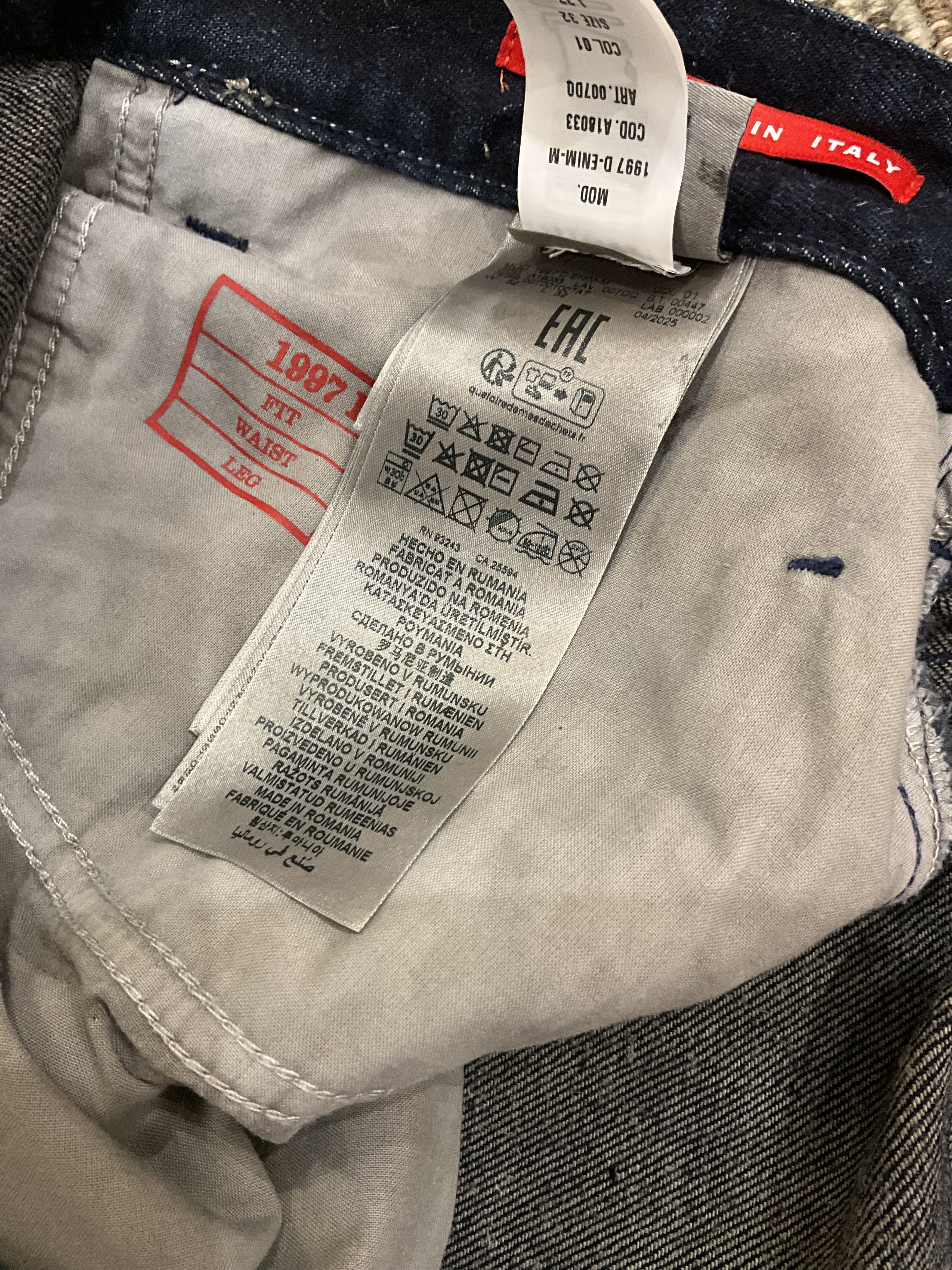 Diesel Diesel 1997 D-ENIM-M Relaxed Wide Leg Jeans Dark Indigo W32 Size US 32 / EU 48 - 9 Thumbnail