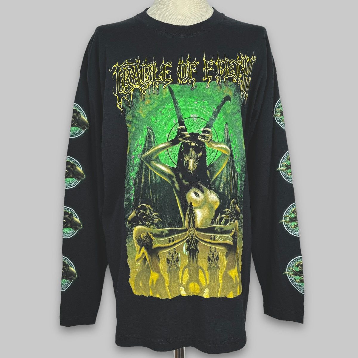 Band Tees Vintage 2001 Cradle Of Filth ‘Satan Caress’ Longsleeve Shirt Size US XL / EU 56 / 4 - 1 Thumbnail
