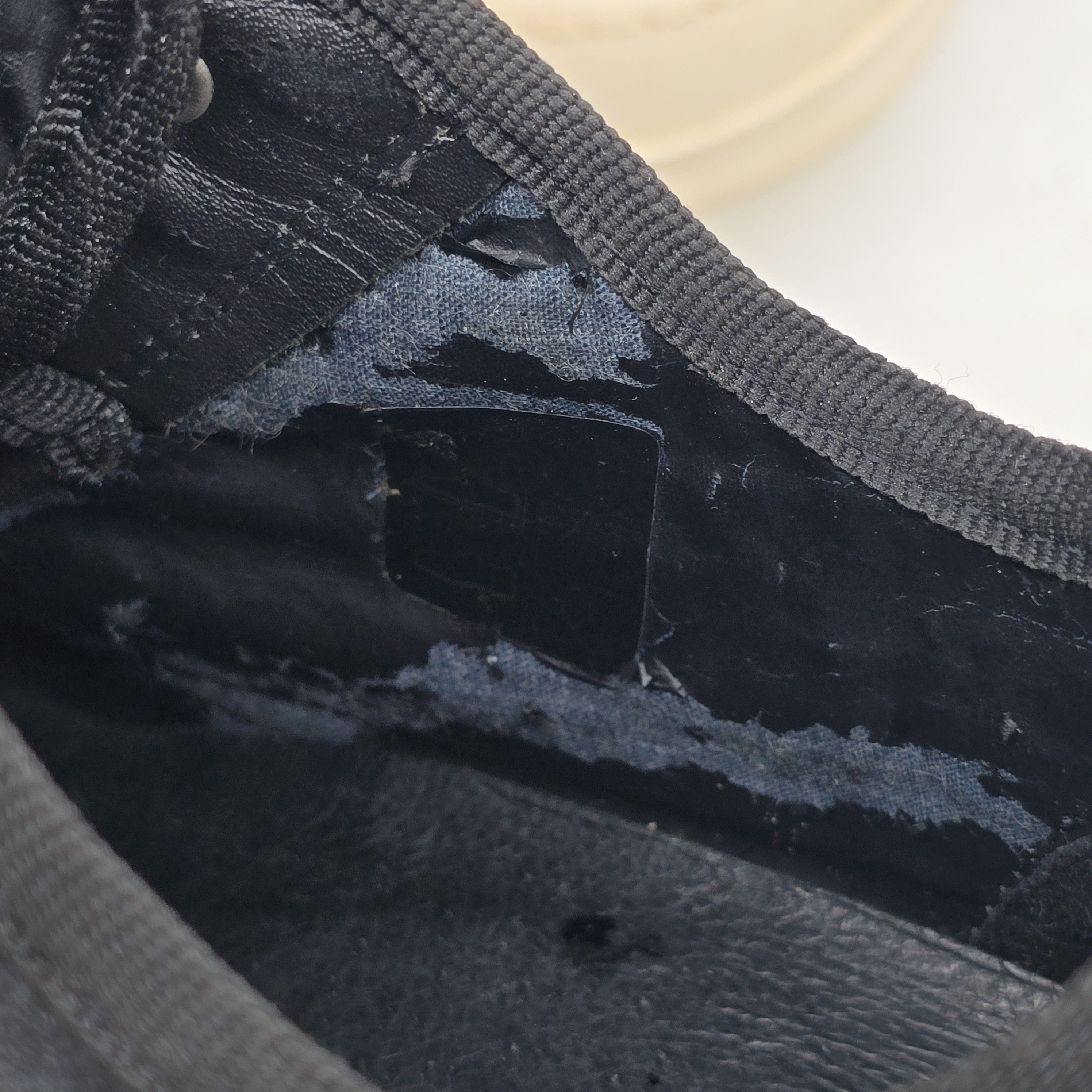 Rick Owens Drkshdw Rick Owens Drkshdw - Deteriorated Polyurethane Ramones Size US 9 / IT 39 - 12 Thumbnail