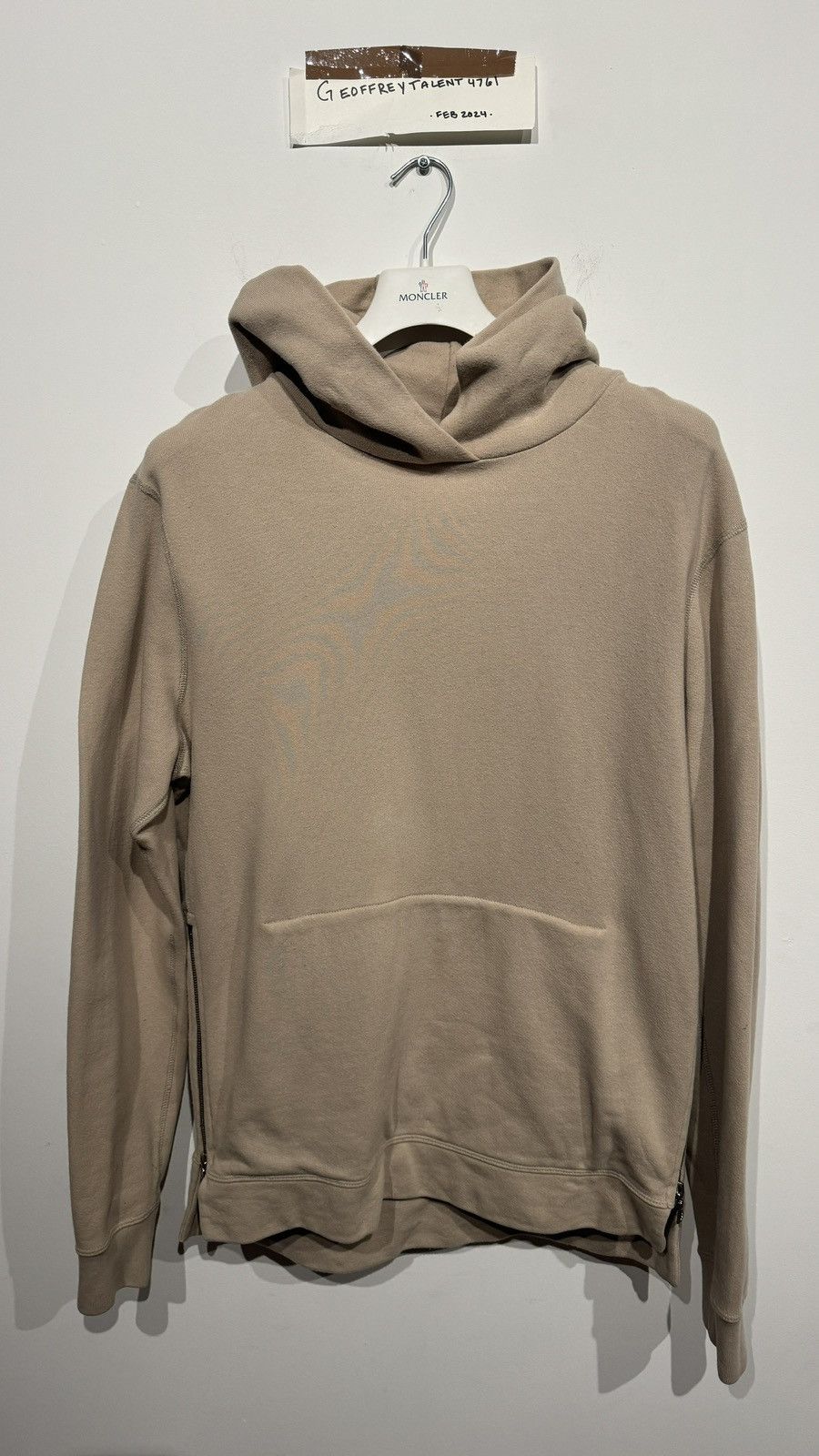 John Elliott John Elliott Mens Villain Hoodie Tan Size 3 (Large) Size US L / EU 52-54 / 3 - 1 Thumbnail