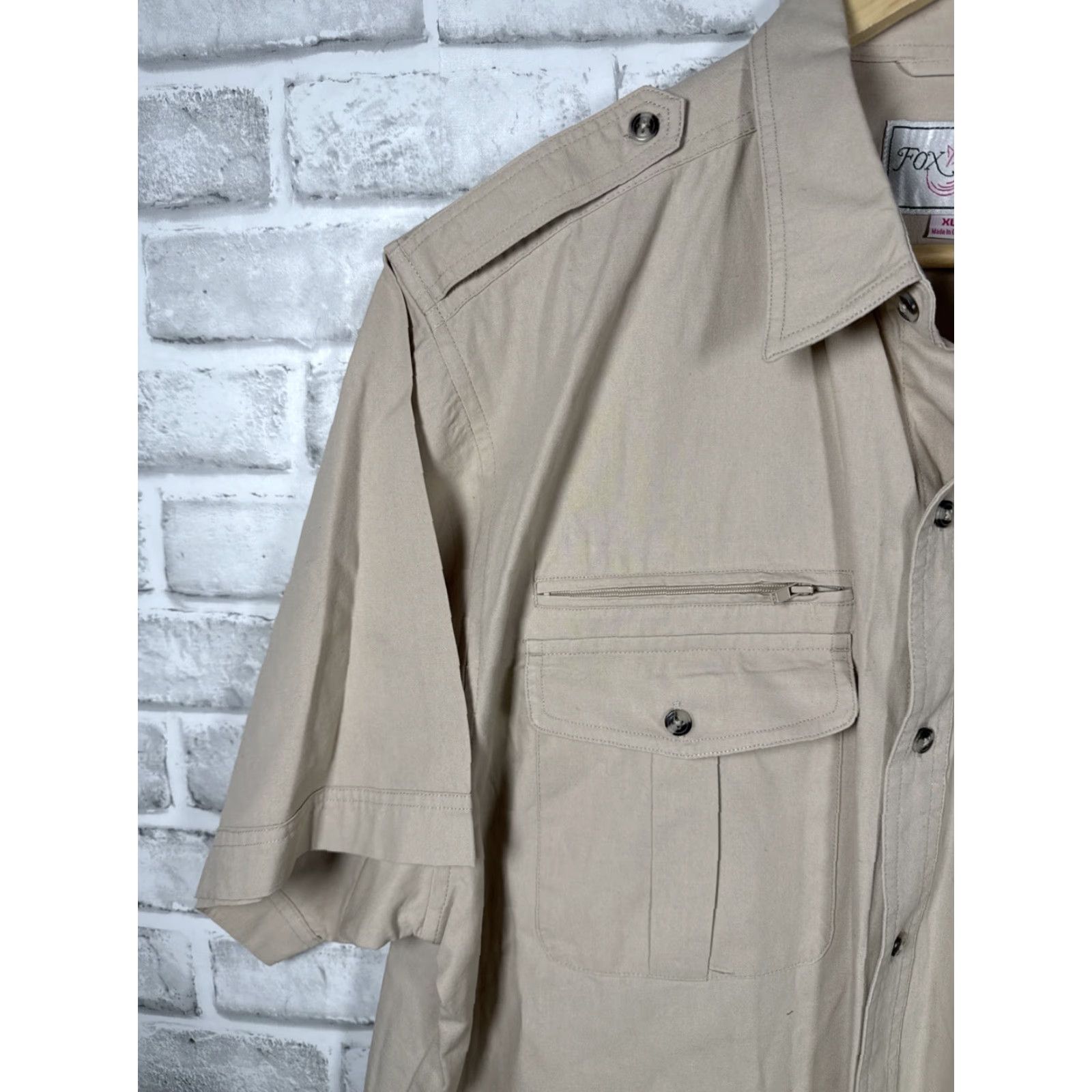 Vintage FOX FIRE Safari Travel Shirt Mens XL Brown Cotton with Zip Pockets Button up Size US XL / EU 56 / 4 - 4 Thumbnail